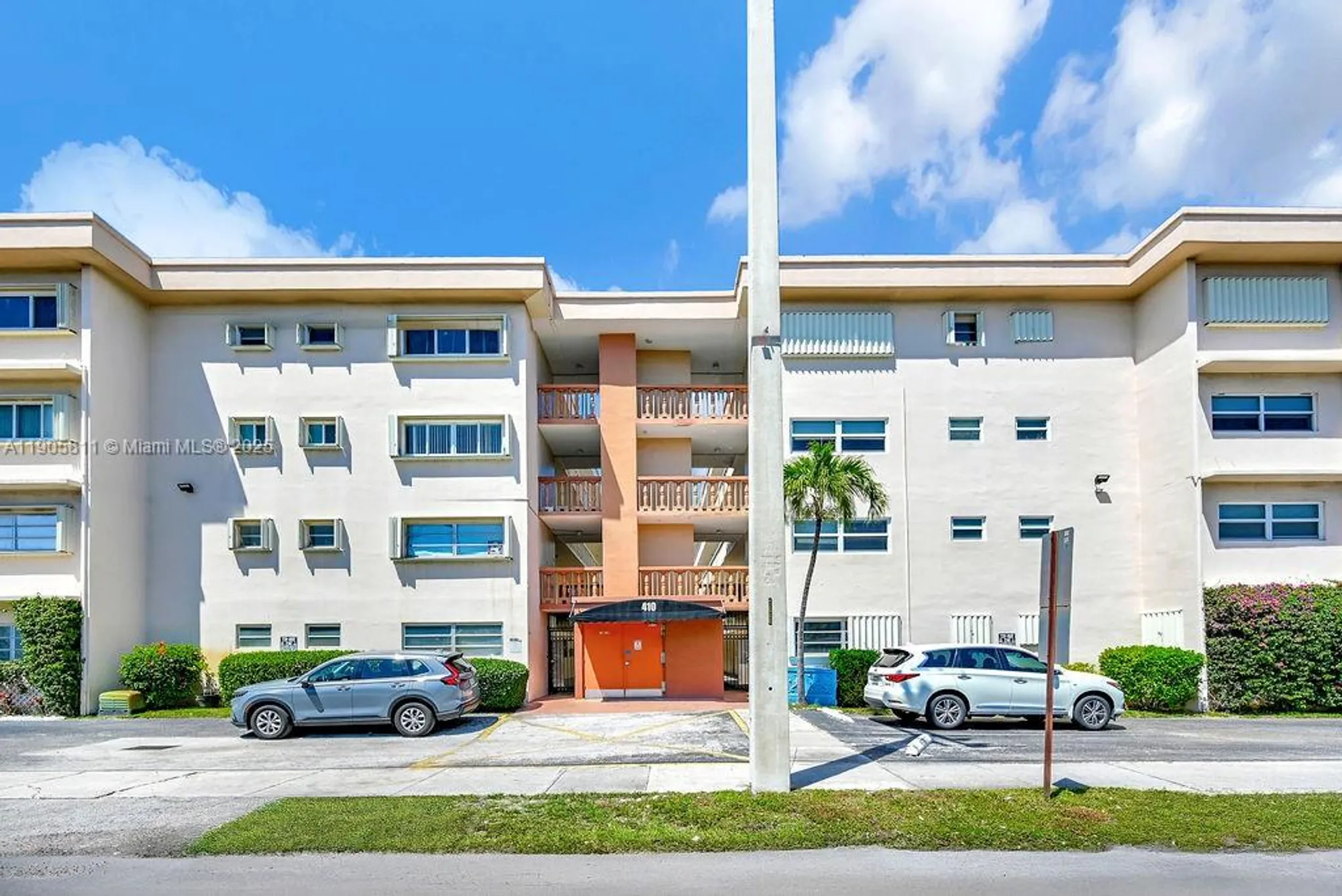 Property Slideshow image 24 of 25 | 410 se 2nd st 223, Hallandale Beach, FL, 33009
