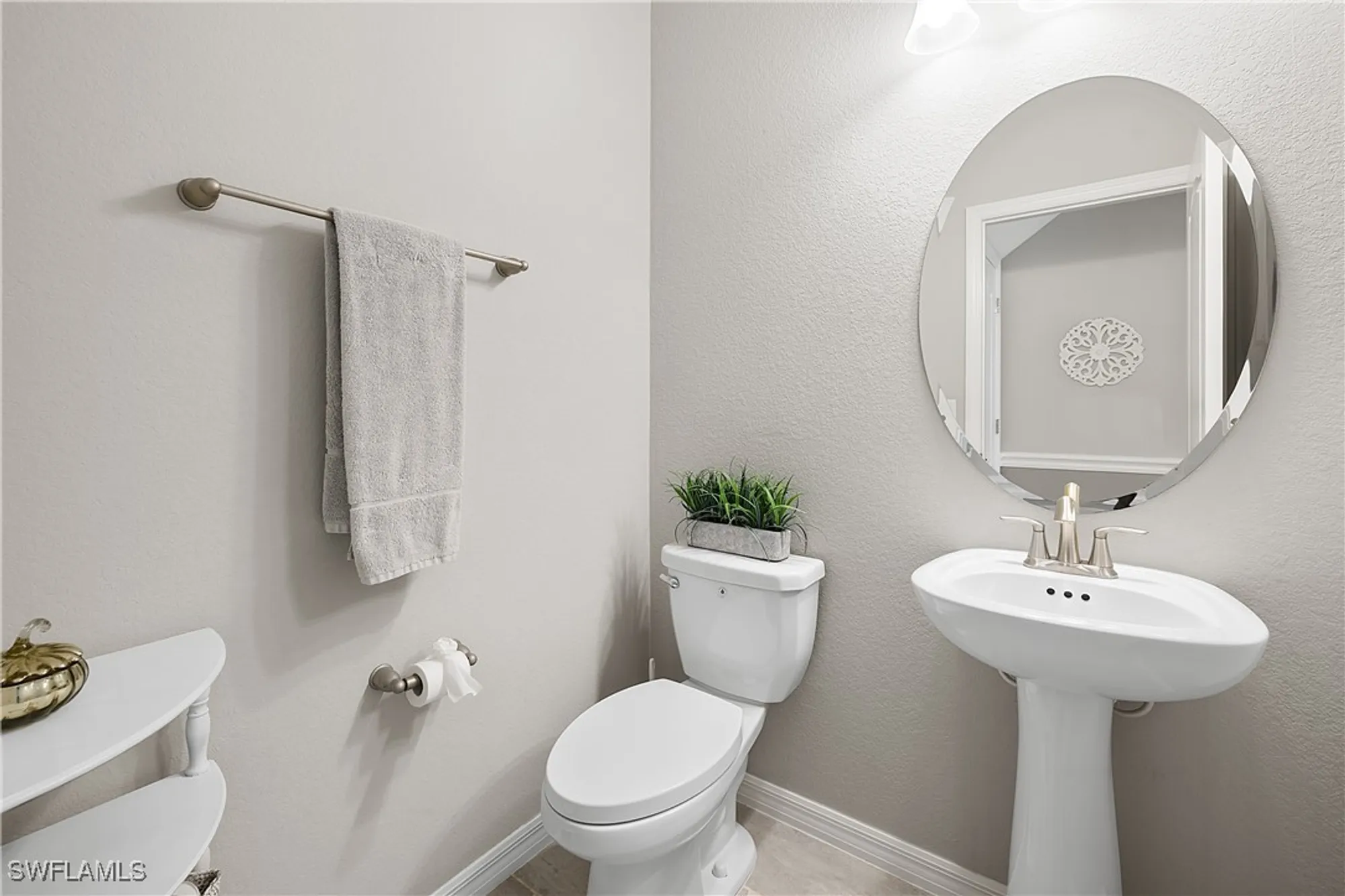 Property Slideshow image 24 of 50 | 17425 newberry ln, Estero, FL, 33928