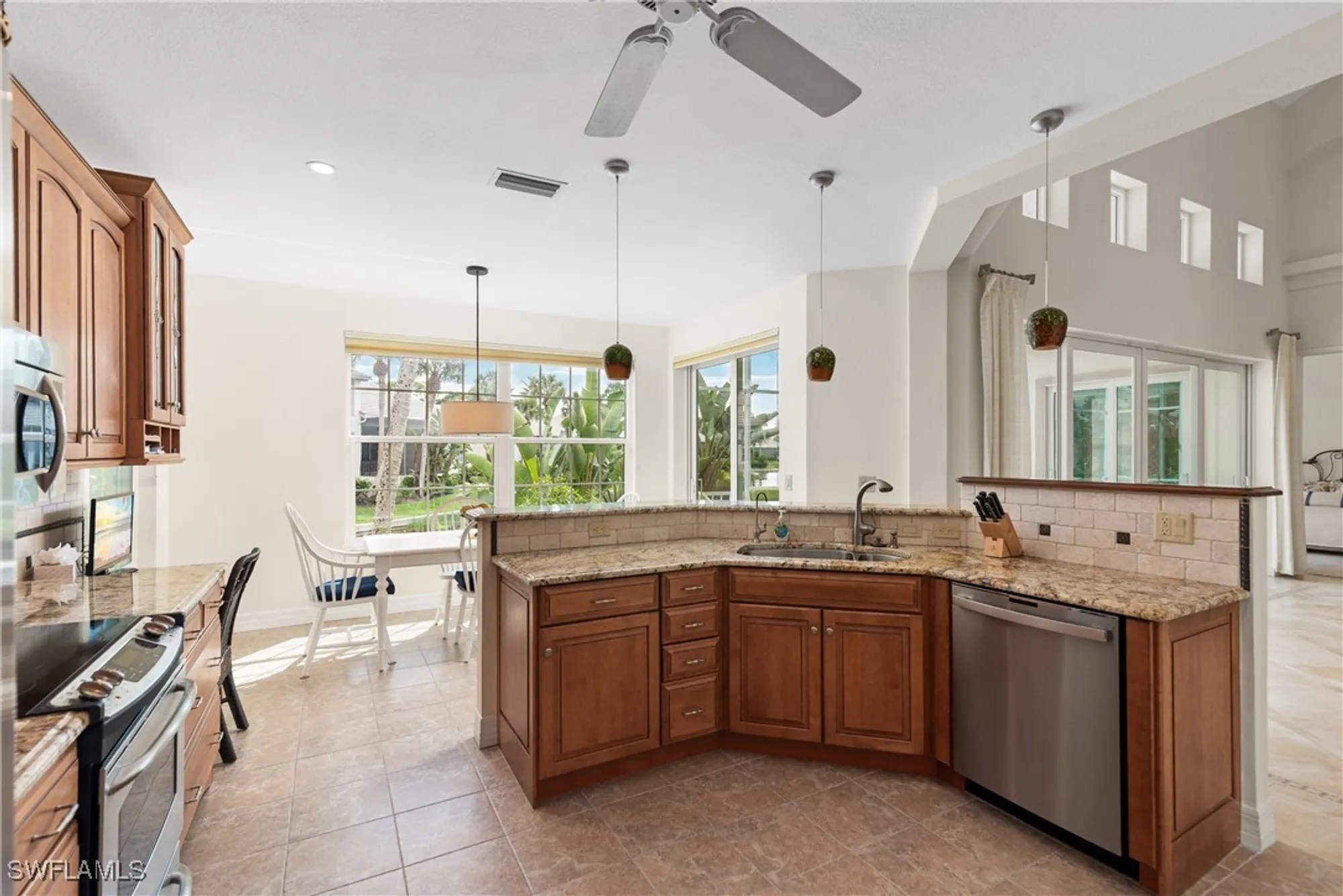 Property Slideshow image 8 of 23 | 27057 shell ridge cir, Bonita Springs, FL, 34134