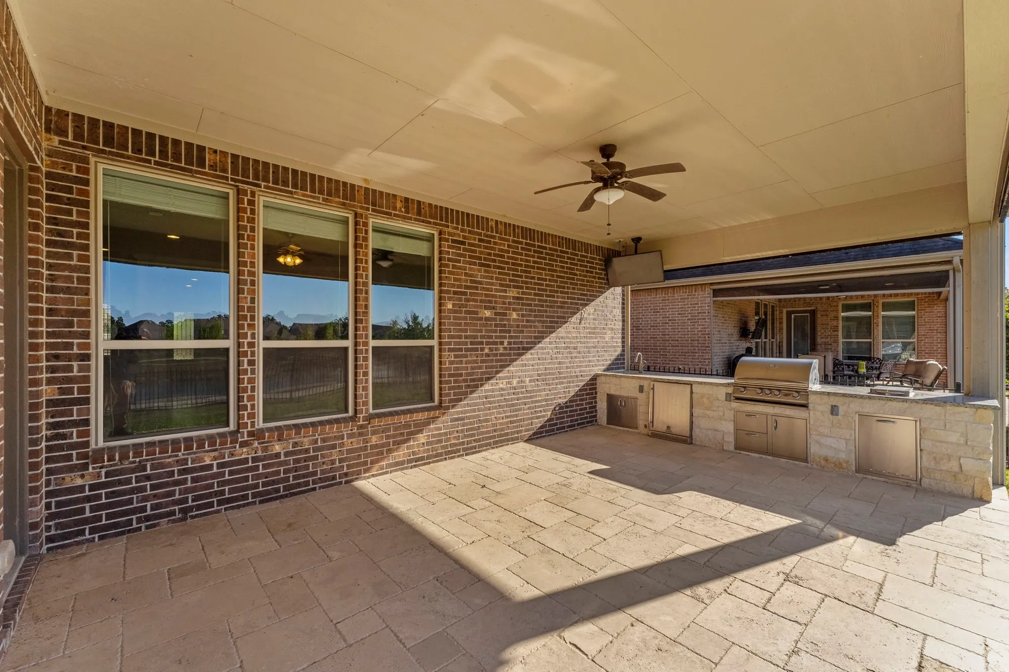 Property Slideshow image 30 of 50 | 349 kerry bog ln, Spring, TX, 77382