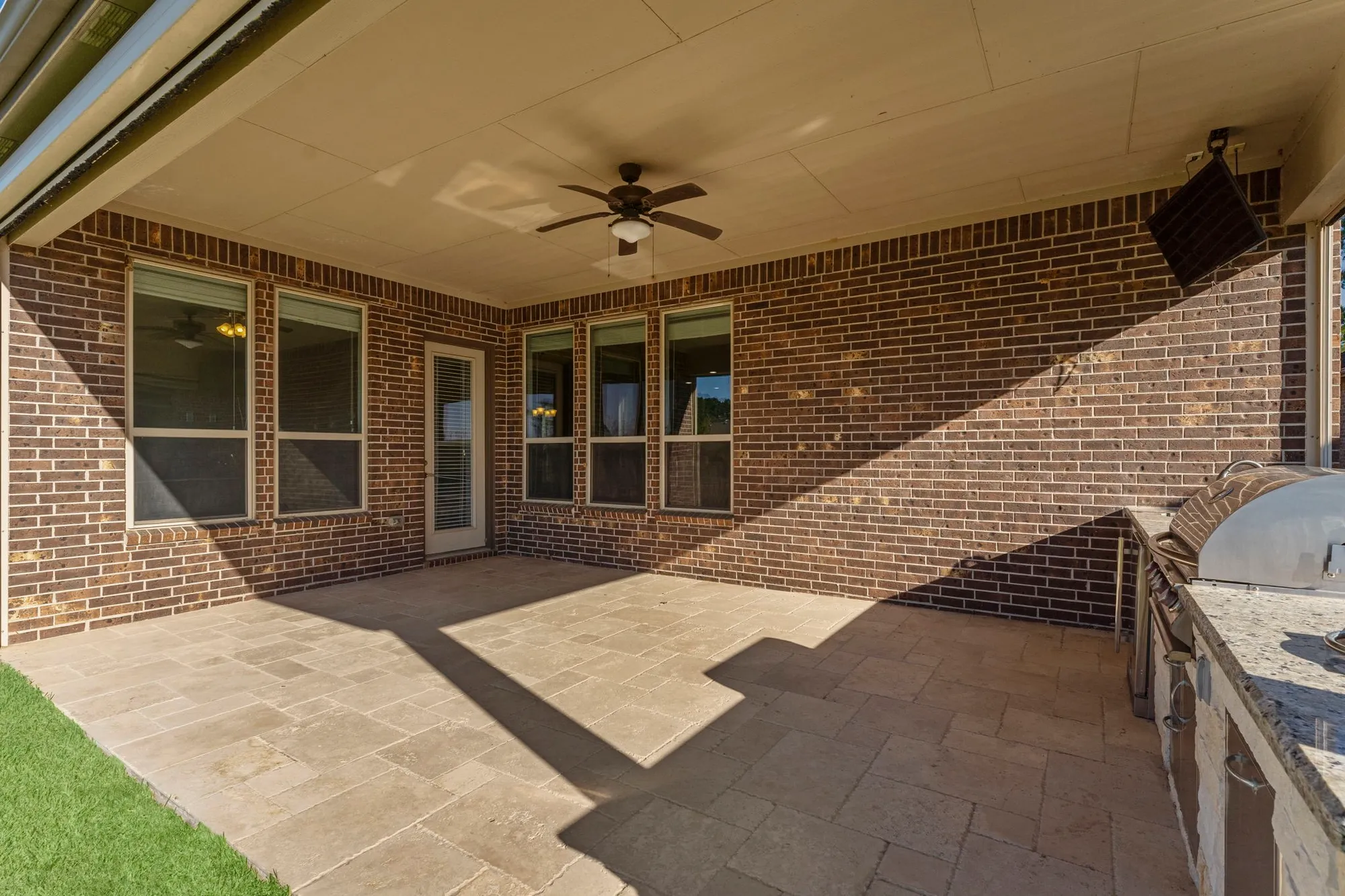 Property Slideshow image 31 of 50 | 349 kerry bog ln, The Woodlands, TX, 77382