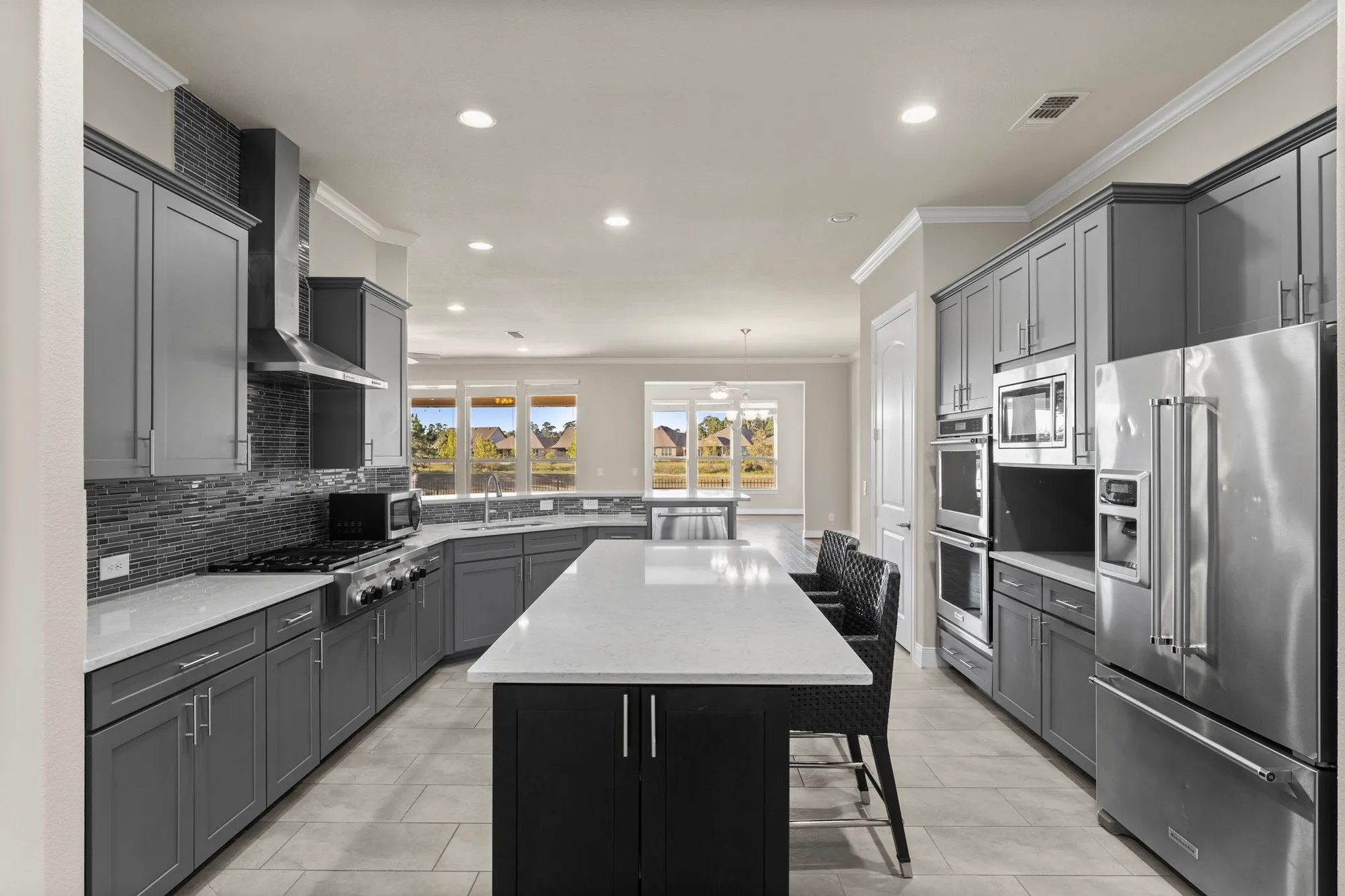 Property Slideshow image 6 of 50 | 349 kerry bog ln, Spring, TX, 77382