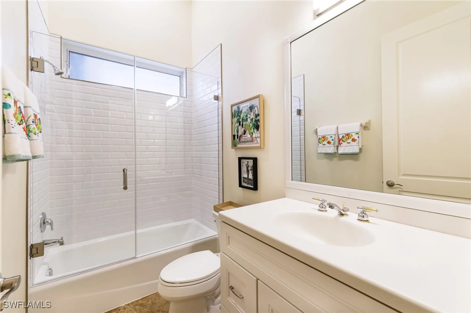 Property Slideshow image 19 of 32 | 425 terracina ct, Naples, FL, 34119