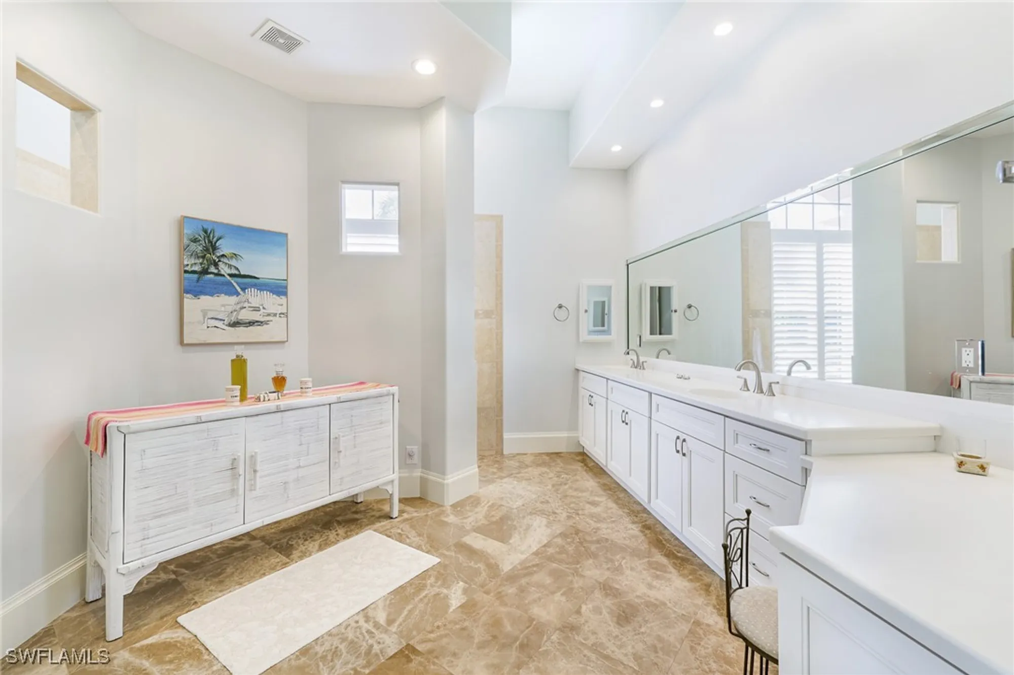 Property Slideshow image 11 of 32 | 425 terracina ct, Naples, FL, 34119