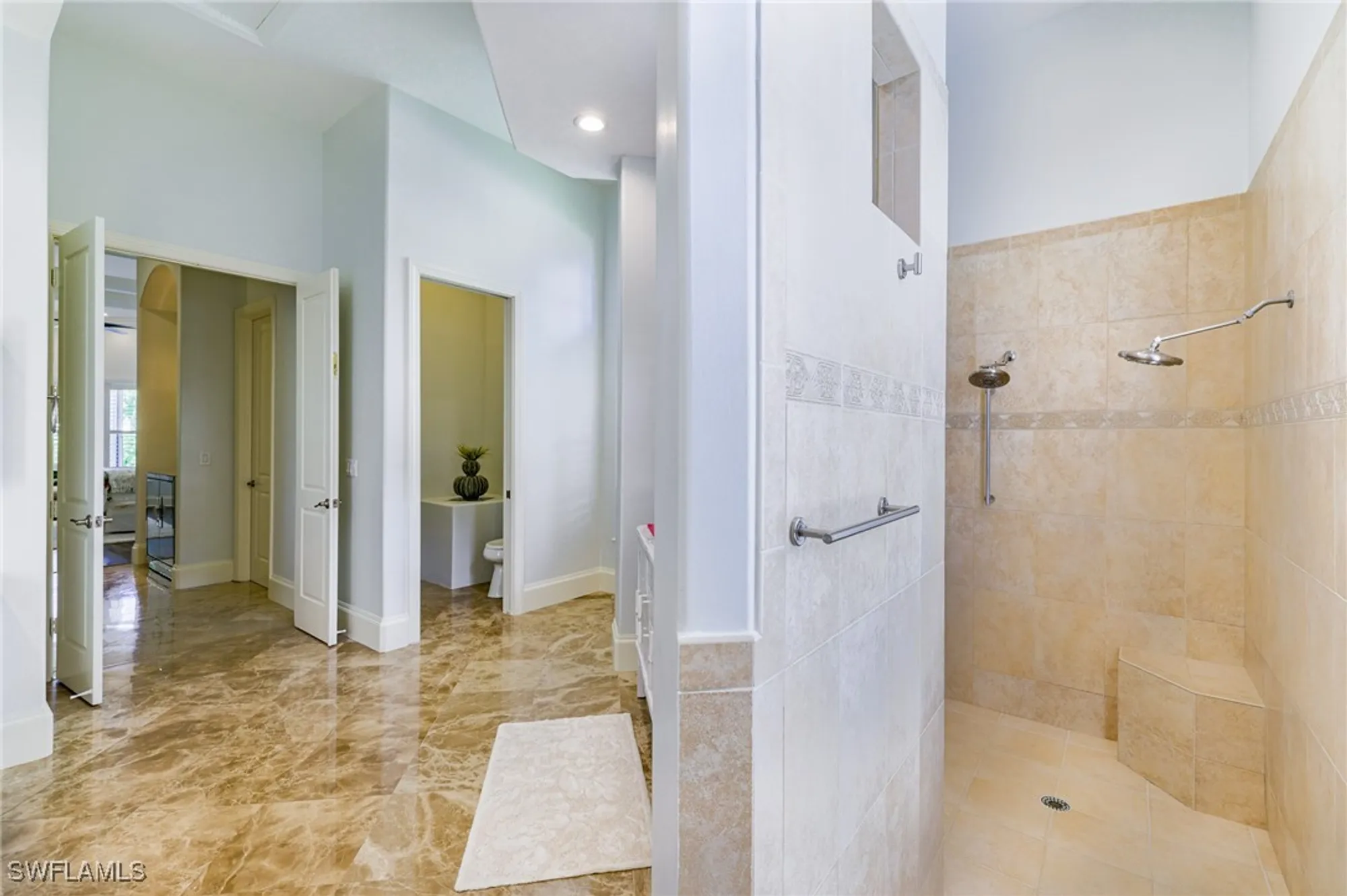 Property Slideshow image 13 of 32 | 425 terracina ct, Naples, FL, 34119