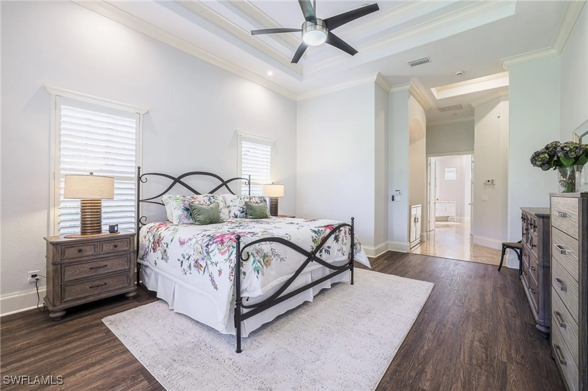 Property Slideshow image 9 of 32 | 425 terracina ct, Naples, FL, 34119