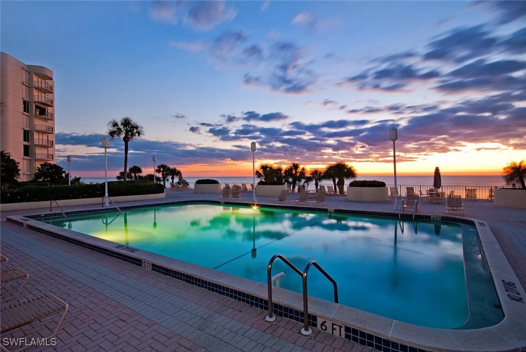 Property Slideshow image 14 of 18 | 3115 gulf shore blvd 706s, Naples, FL, 34103