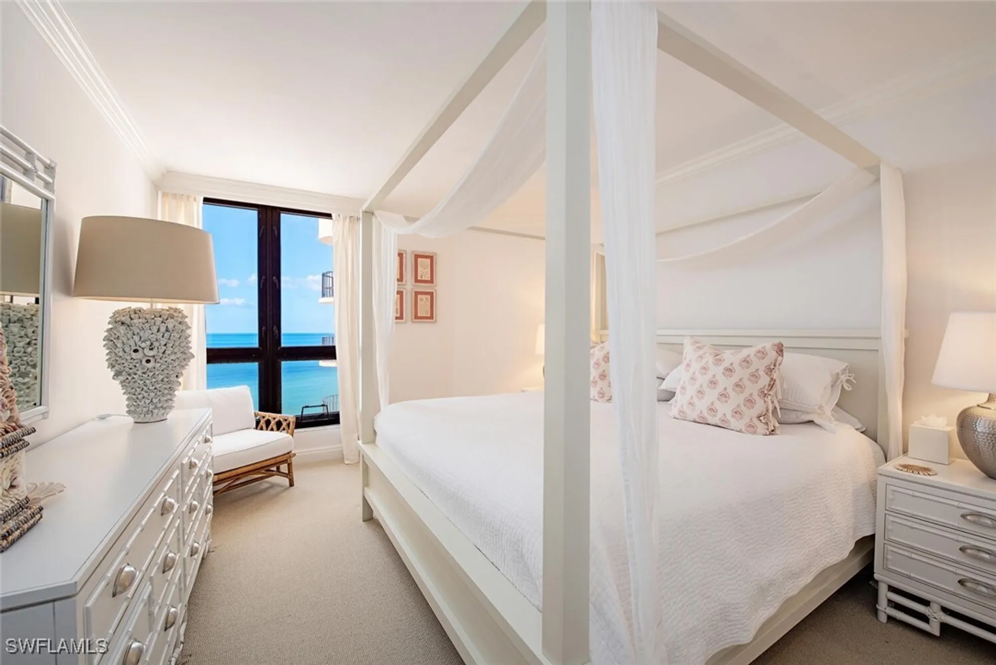 Property Slideshow image 9 of 18 | 3115 gulf shore blvd 706s, Naples, FL, 34103