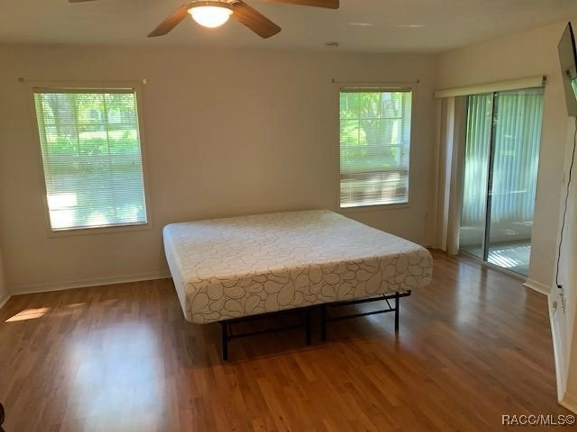Property Slideshow image 11 of 26 | 1683 n foxboro loop, Crystal River, FL, 34429