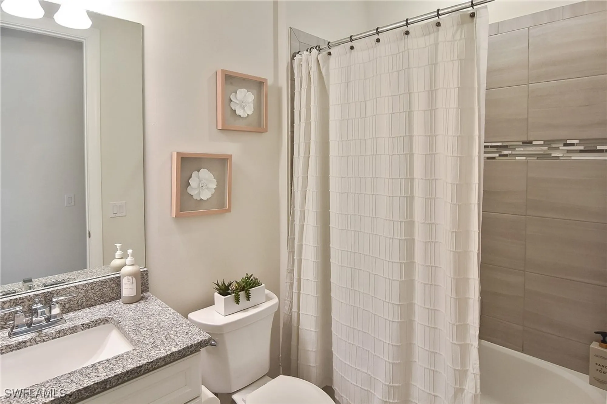 Property Slideshow image 15 of 50 | 19375 elston way, Estero, FL, 33928