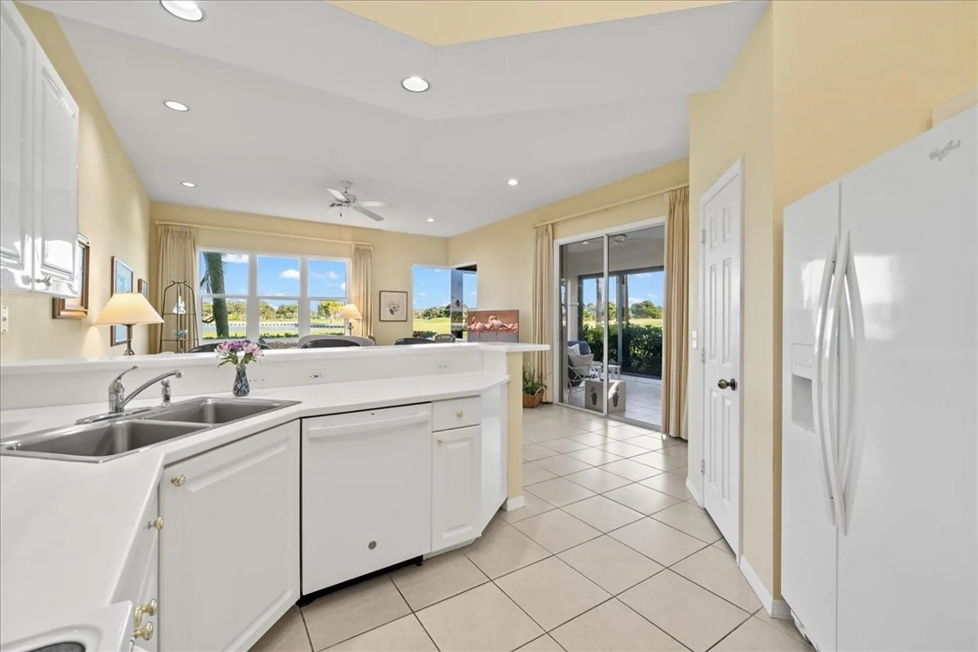 Property Slideshow image 14 of 36 | 1725 victoria cir, Vero Beach, FL, 32967