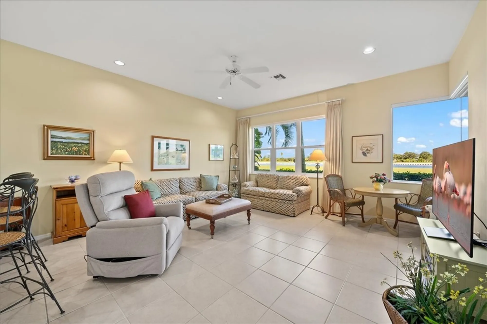 Property Slideshow image 10 of 36 | 1725 victoria cir, Vero Beach, FL, 32967