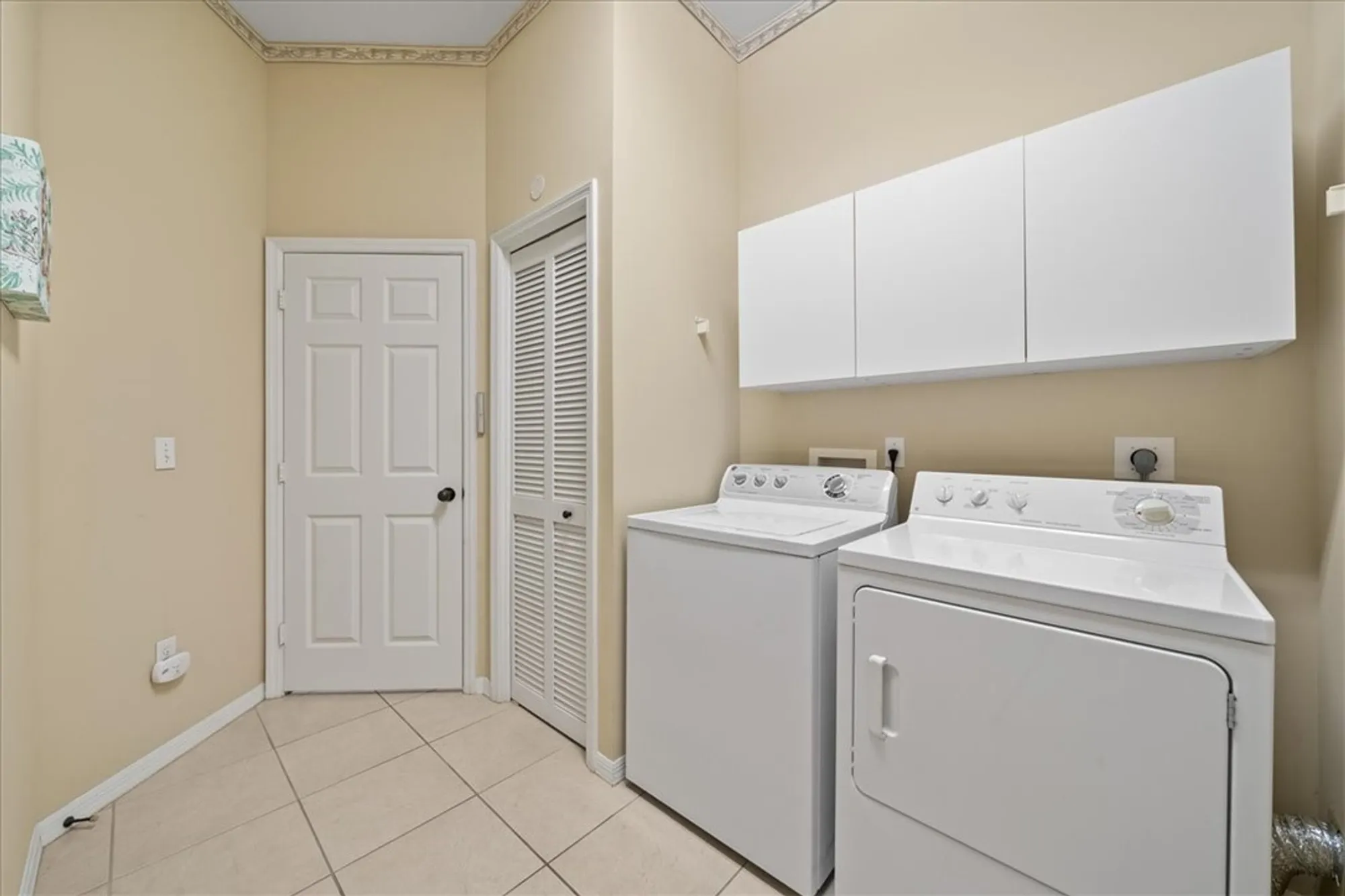 Property Slideshow image 25 of 36 | 1725 victoria cir, Vero Beach, FL, 32967