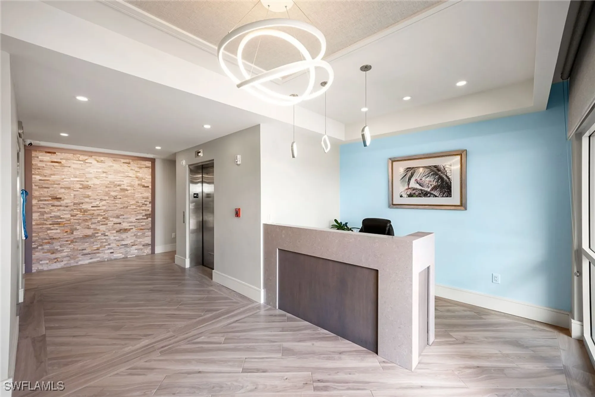 Property Slideshow image 20 of 24 | 2885 gulf shore blvd 304, Naples, FL, 34103