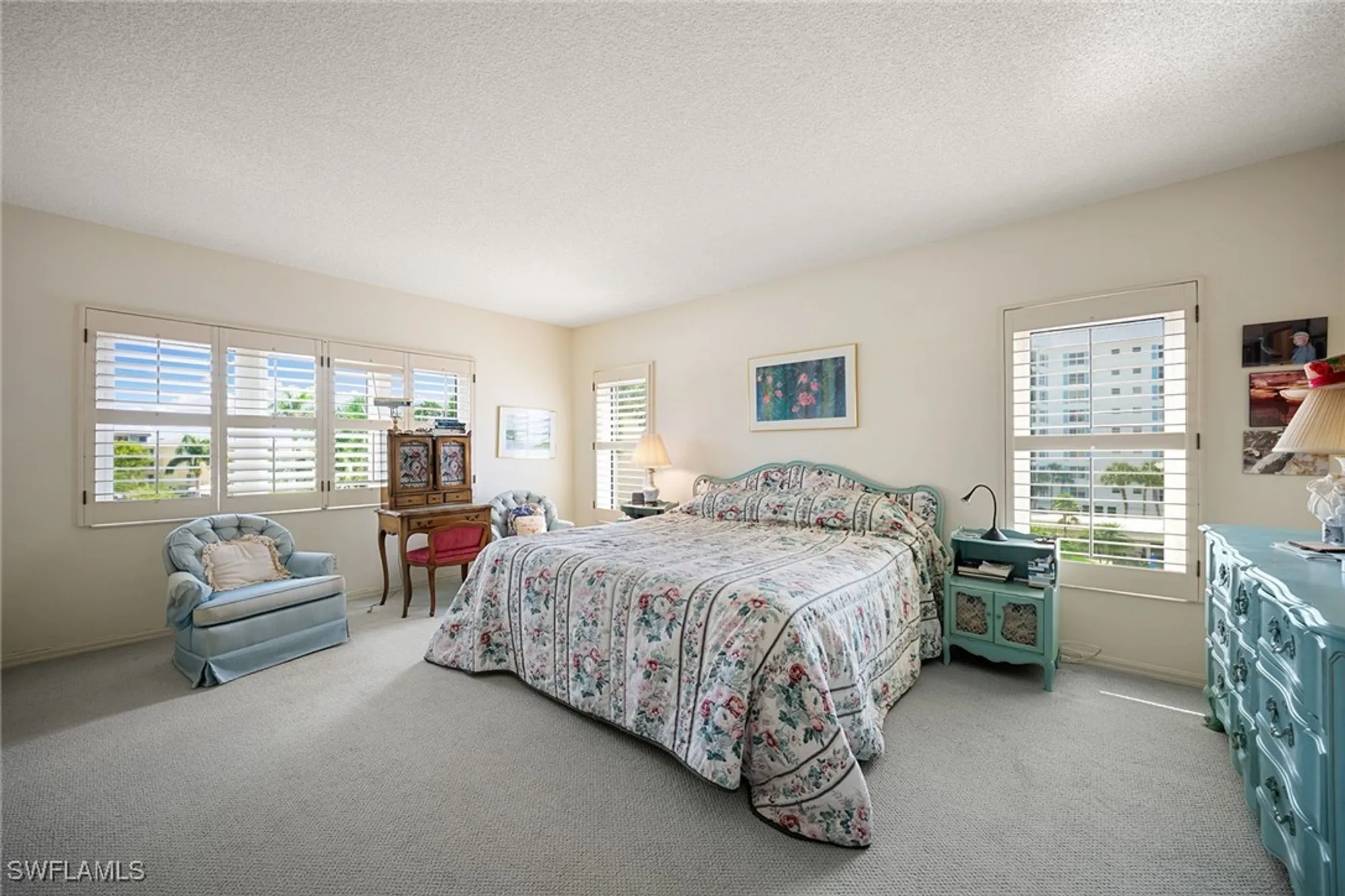 Property Slideshow image 9 of 24 | 2885 gulf shore blvd 304, Naples, FL, 34103