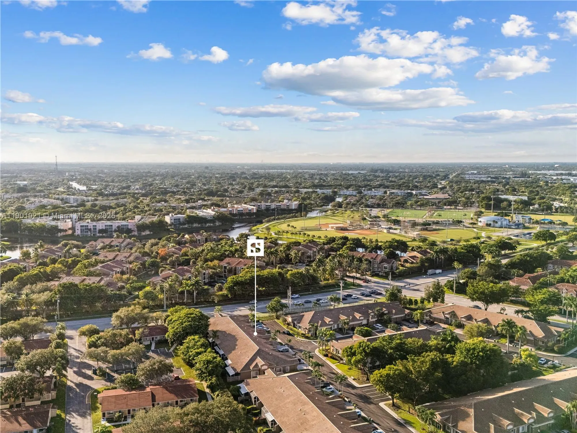 Property Slideshow image 26 of 27 | 10168 lombardy dr, Tamarac, FL, 33321
