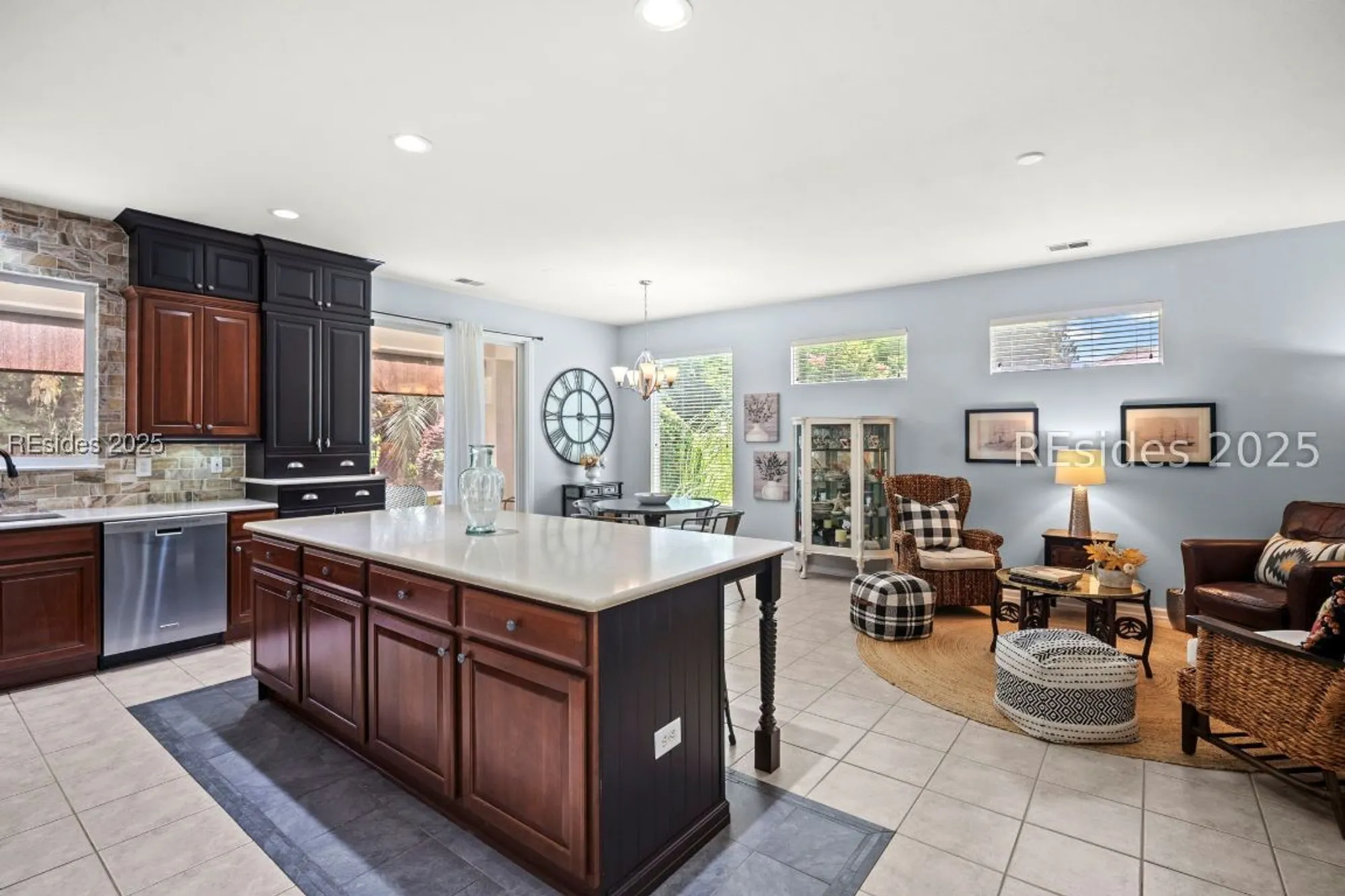 Property Slideshow image 11 of 30 | 214 hampton cir, Bluffton, SC, 29909