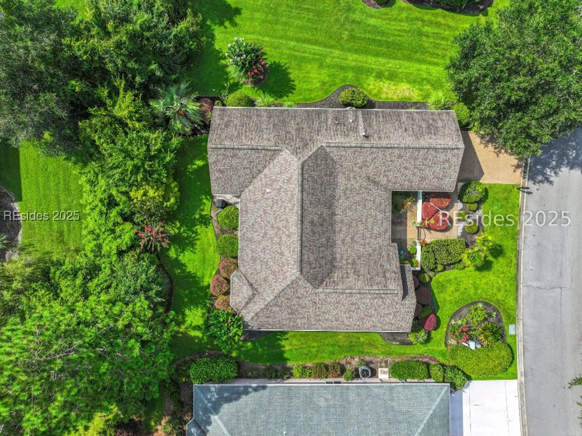 Property Slideshow image 27 of 30 | 214 hampton cir, Bluffton, SC, 29909