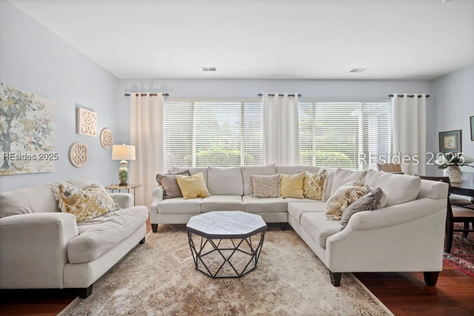 Property Slideshow image 5 of 30 | 214 hampton cir, Bluffton, SC, 29909