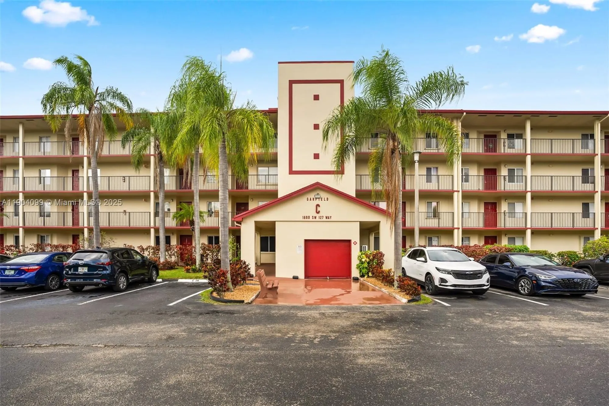 Property Slideshow image 1 of 38 | 1600 sw 127th way apt 302c, Pembroke Pines, FL, 33027