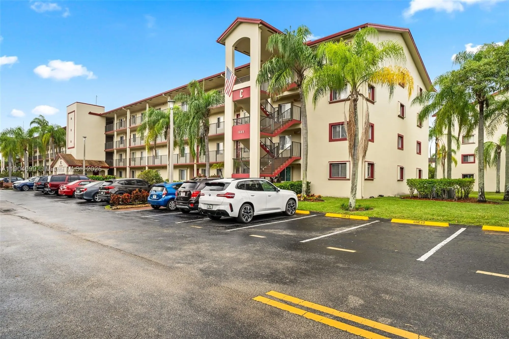 Property Slideshow image 30 of 38 | 1600 sw 127th way apt 302c, Pembroke Pines, FL, 33027