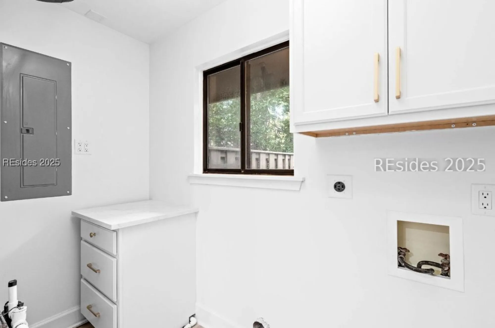 Property Slideshow image 15 of 41 | 4 brown thrasher rd, Hilton Head Island, SC, 29926