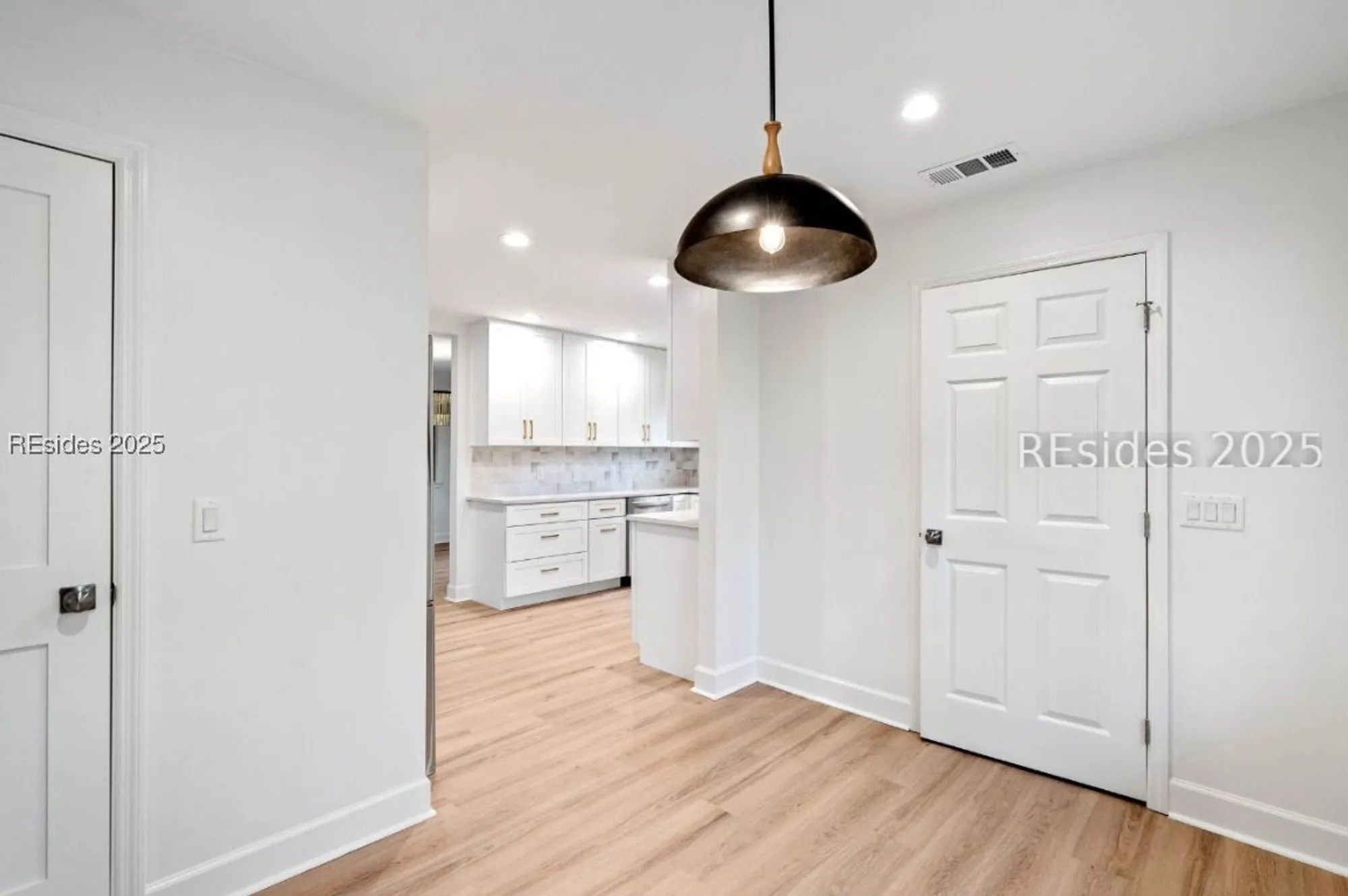 Property Slideshow image 12 of 41 | 4 brown thrasher rd, Hilton Head Island, SC, 29926