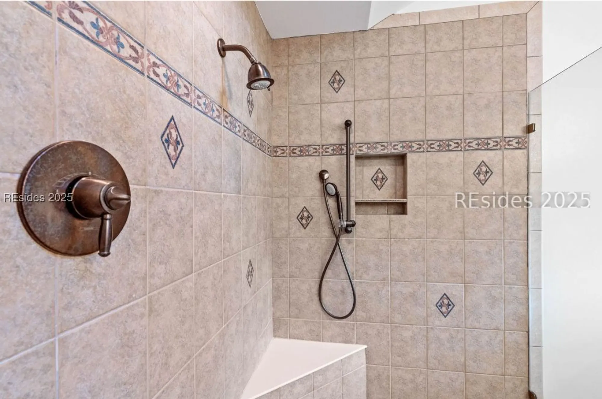 Property Slideshow image 29 of 41 | 4 brown thrasher rd, Hilton Head Island, SC, 29926