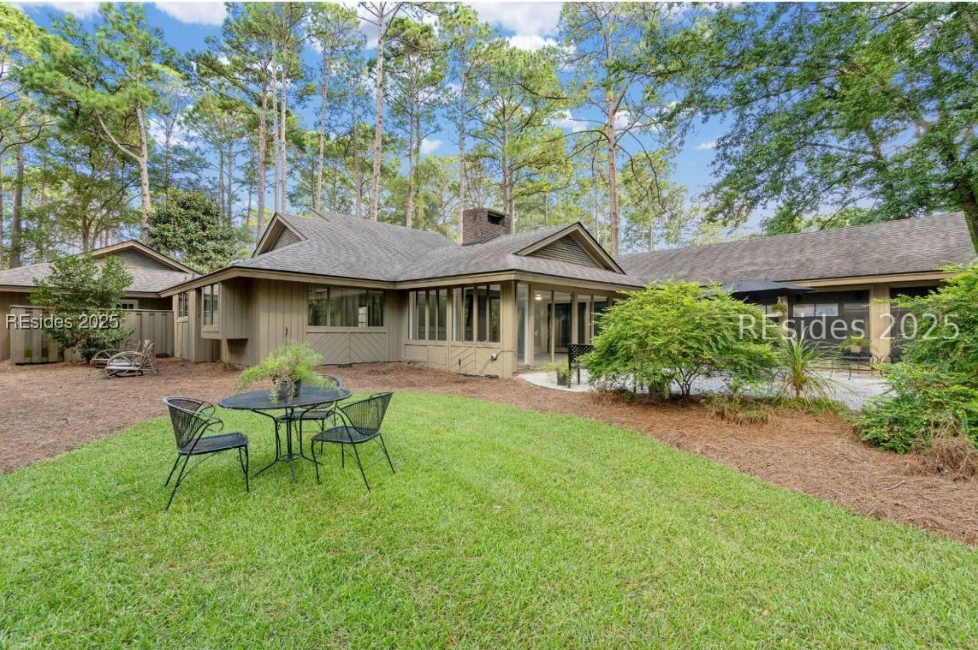 Property Slideshow image 35 of 41 | 4 brown thrasher rd, Hilton Head Island, SC, 29926