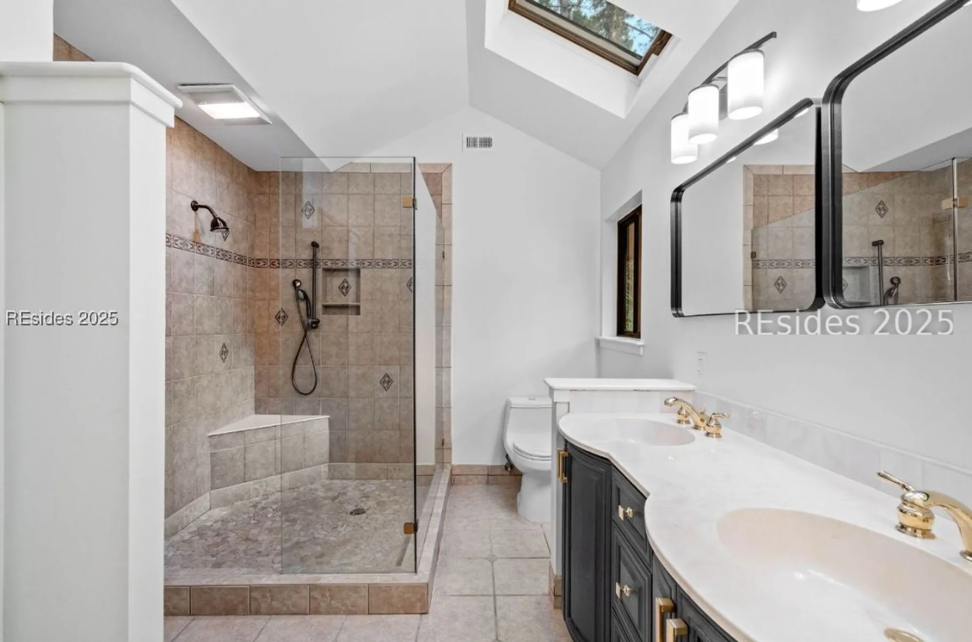 Property Slideshow image 31 of 41 | 4 brown thrasher rd, Hilton Head Island, SC, 29926