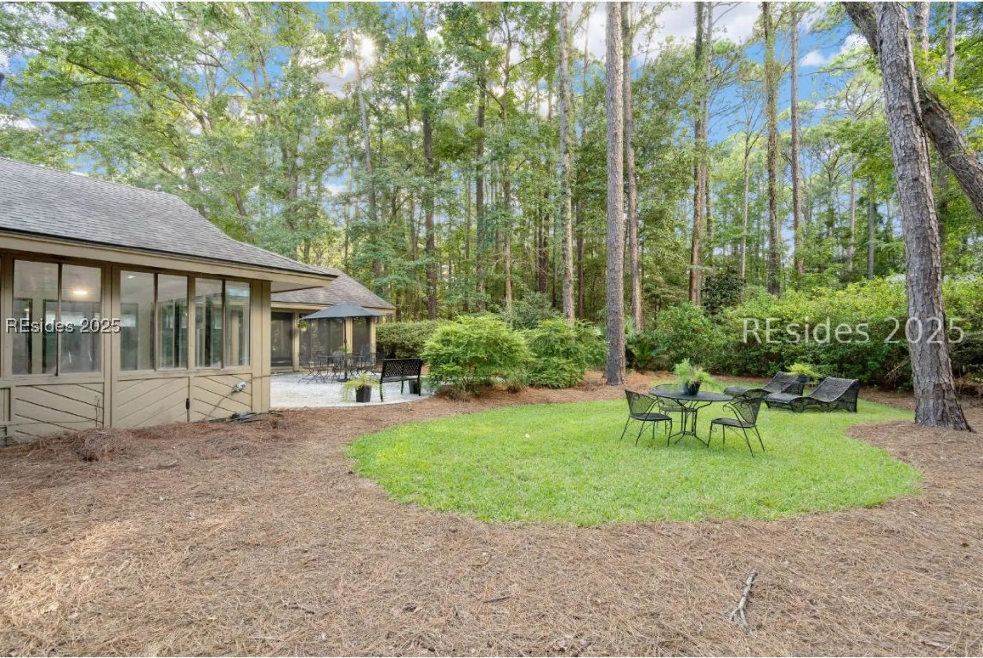 Property Slideshow image 33 of 41 | 4 brown thrasher rd, Hilton Head Island, SC, 29926