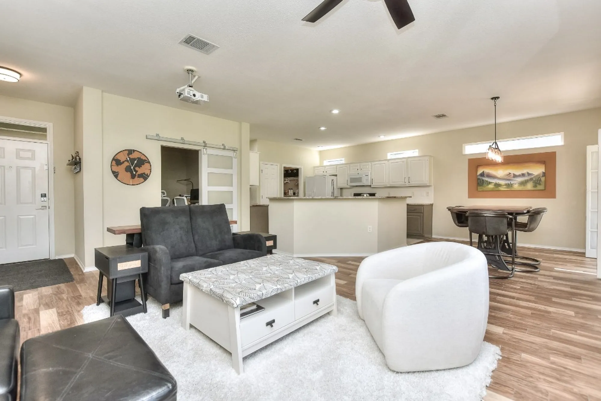 Property Slideshow image 8 of 31 | 116 dandelion dr, Georgetown, TX, 78633