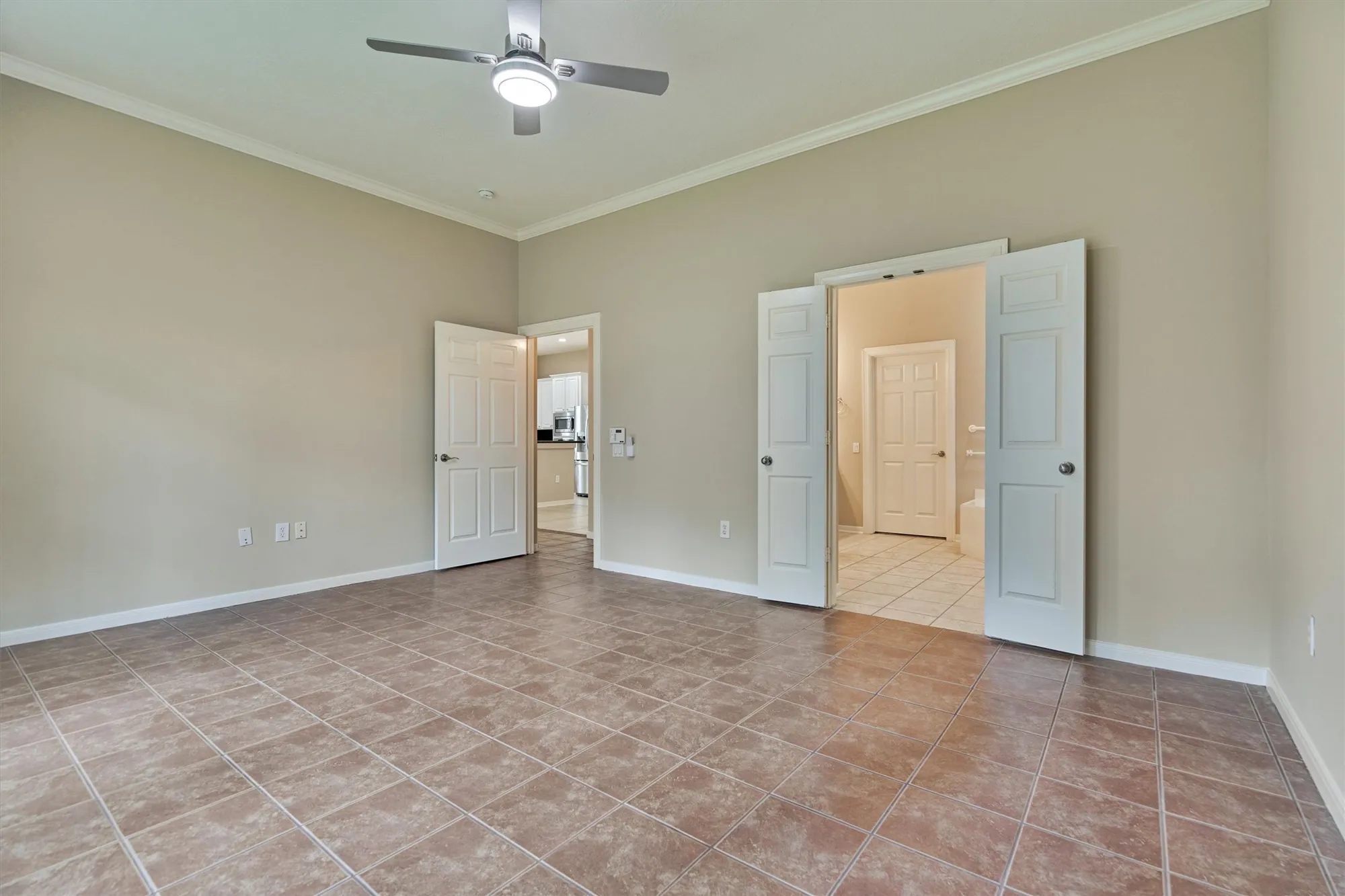 Property Slideshow image 26 of 38 | 6 wrenfield pl, The Woodlands, TX, 77384