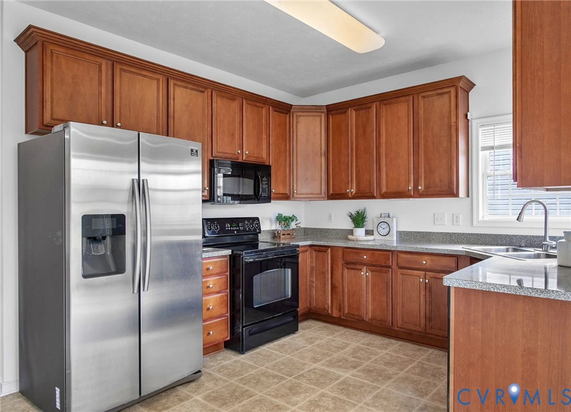 Property Slideshow image 12 of 36 | 7420 settlers ridge ct, Henrico, VA, 23231
