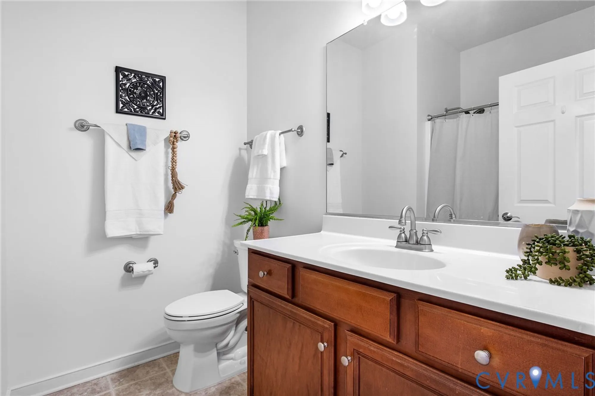 Property Slideshow image 27 of 36 | 7420 settlers ridge ct, Henrico, VA, 23231