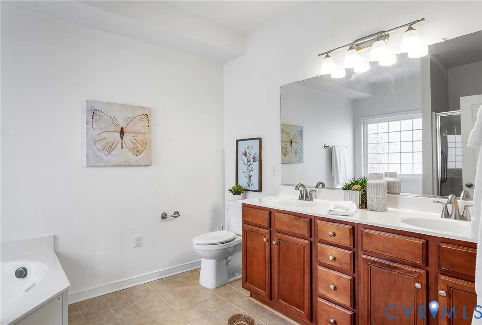 Property Slideshow image 22 of 36 | 7420 settlers ridge ct, Henrico, VA, 23231