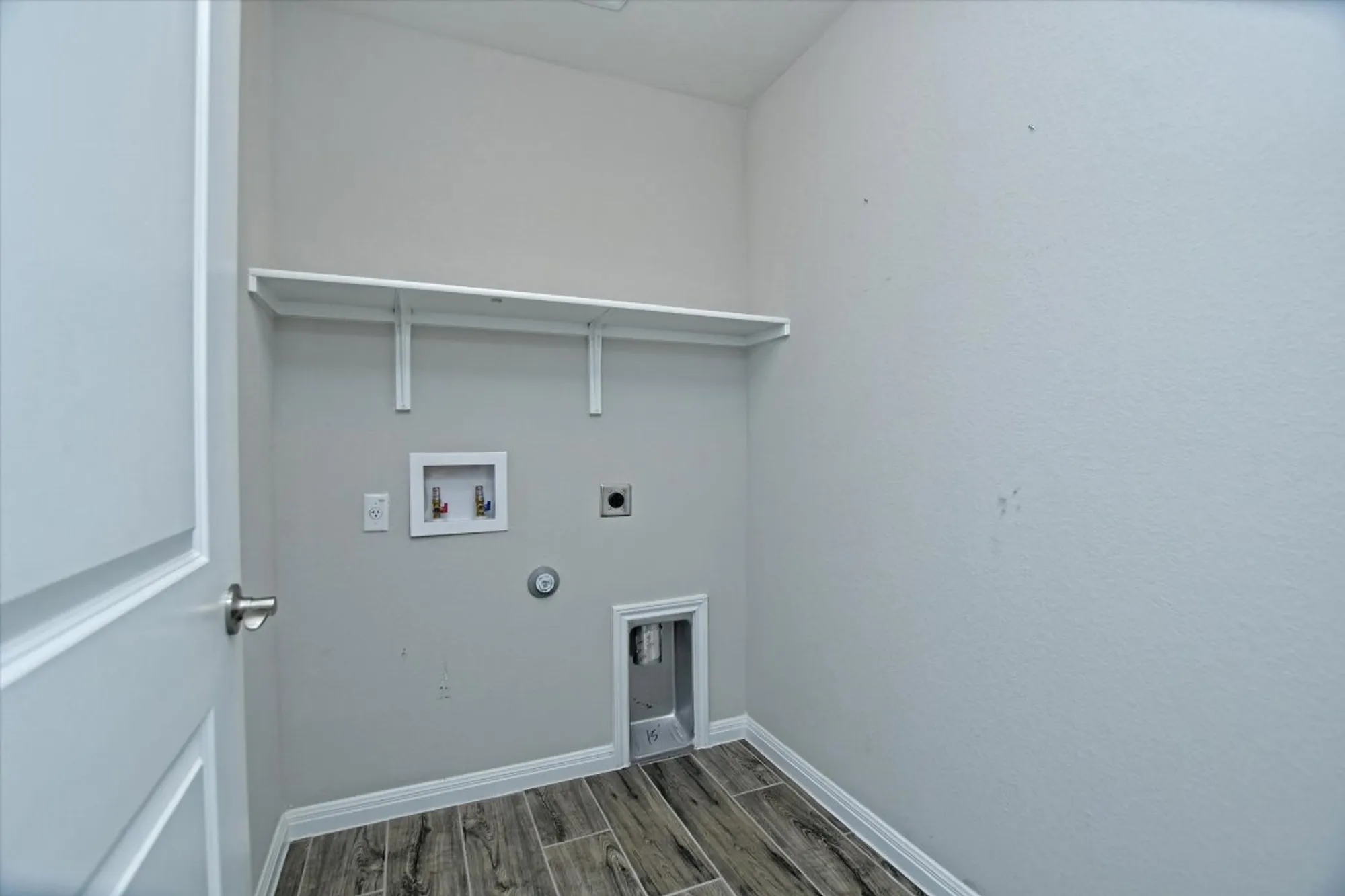 Property Slideshow image 18 of 28 | 215 comal ln, Georgetown, TX, 78633