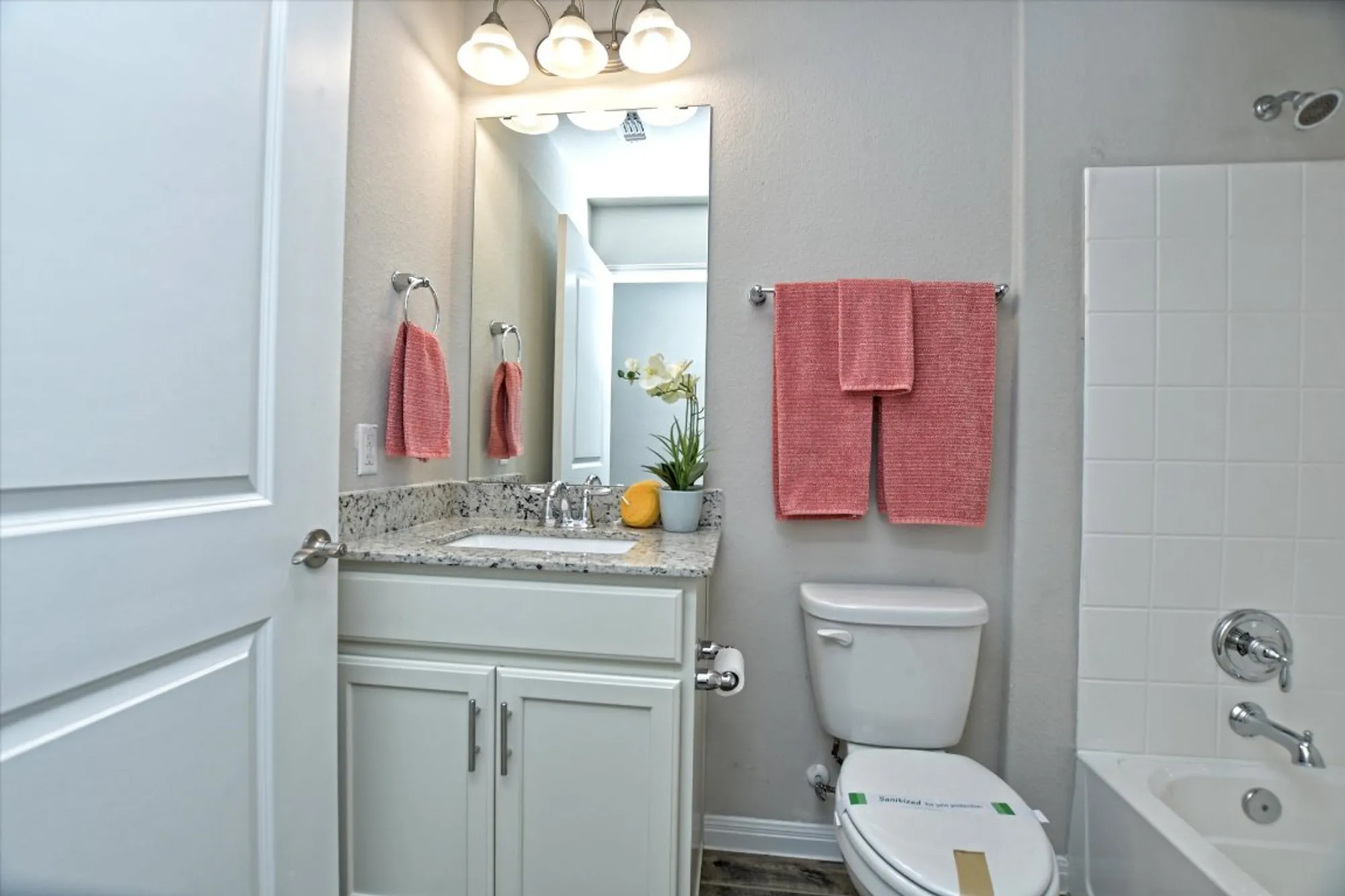 Property Slideshow image 24 of 28 | 215 comal ln, Georgetown, TX, 78633