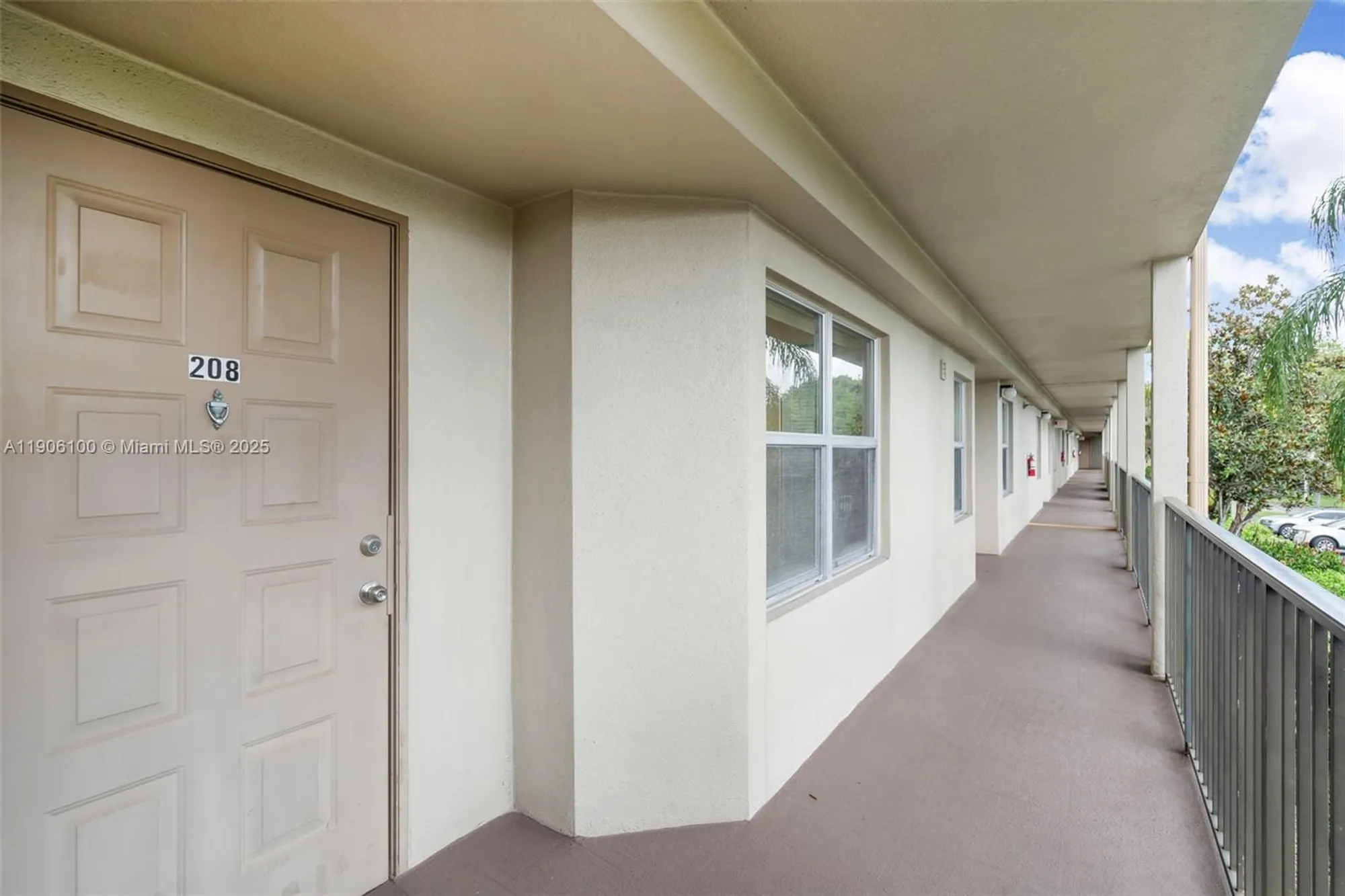 Property Slideshow image 15 of 18 | 550 sw 137th ave apt 208l, Pembroke Pines, FL, 33027