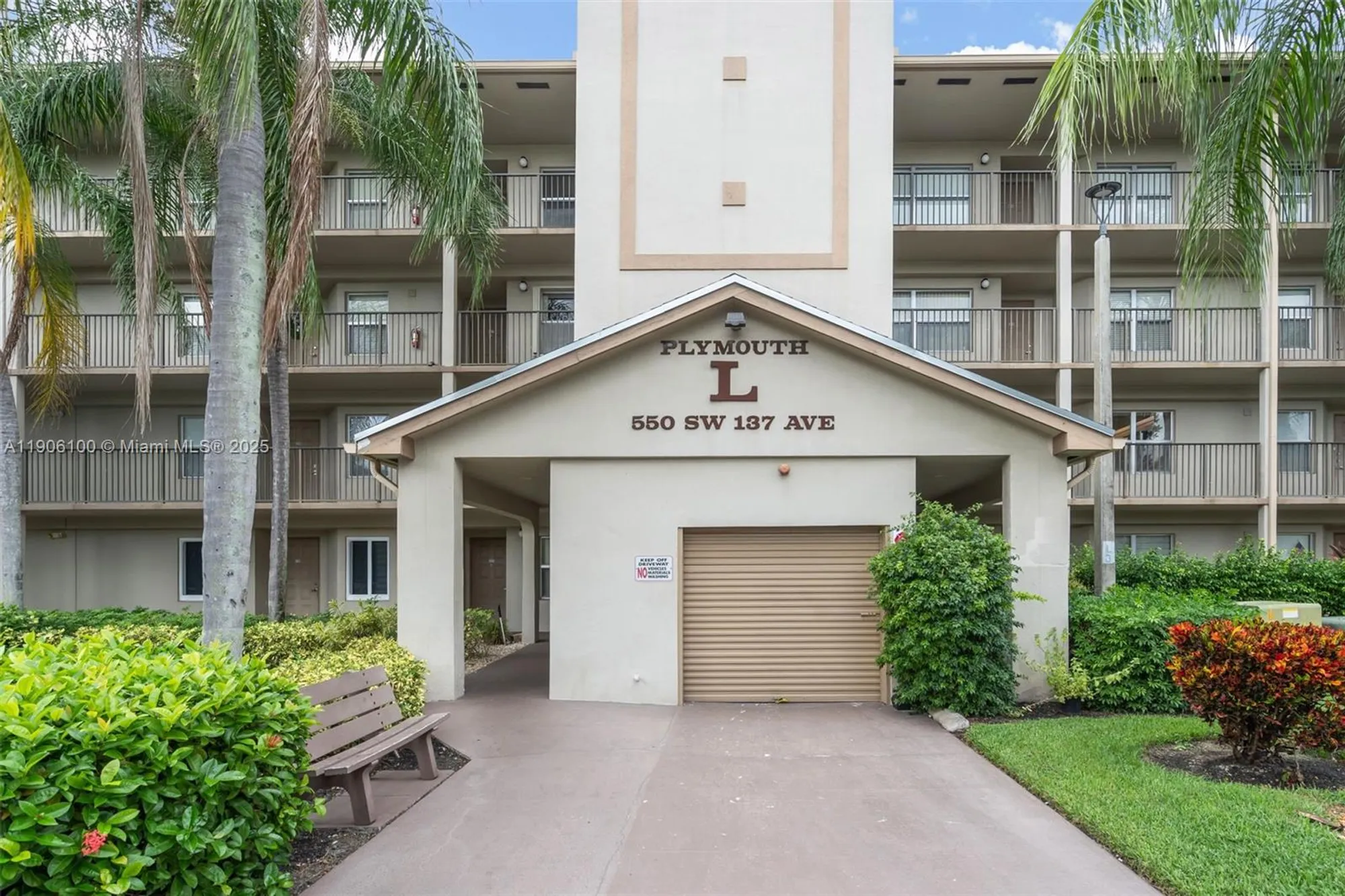Property Slideshow image 16 of 18 | 550 sw 137th ave apt 208l, Pembroke Pines, FL, 33027