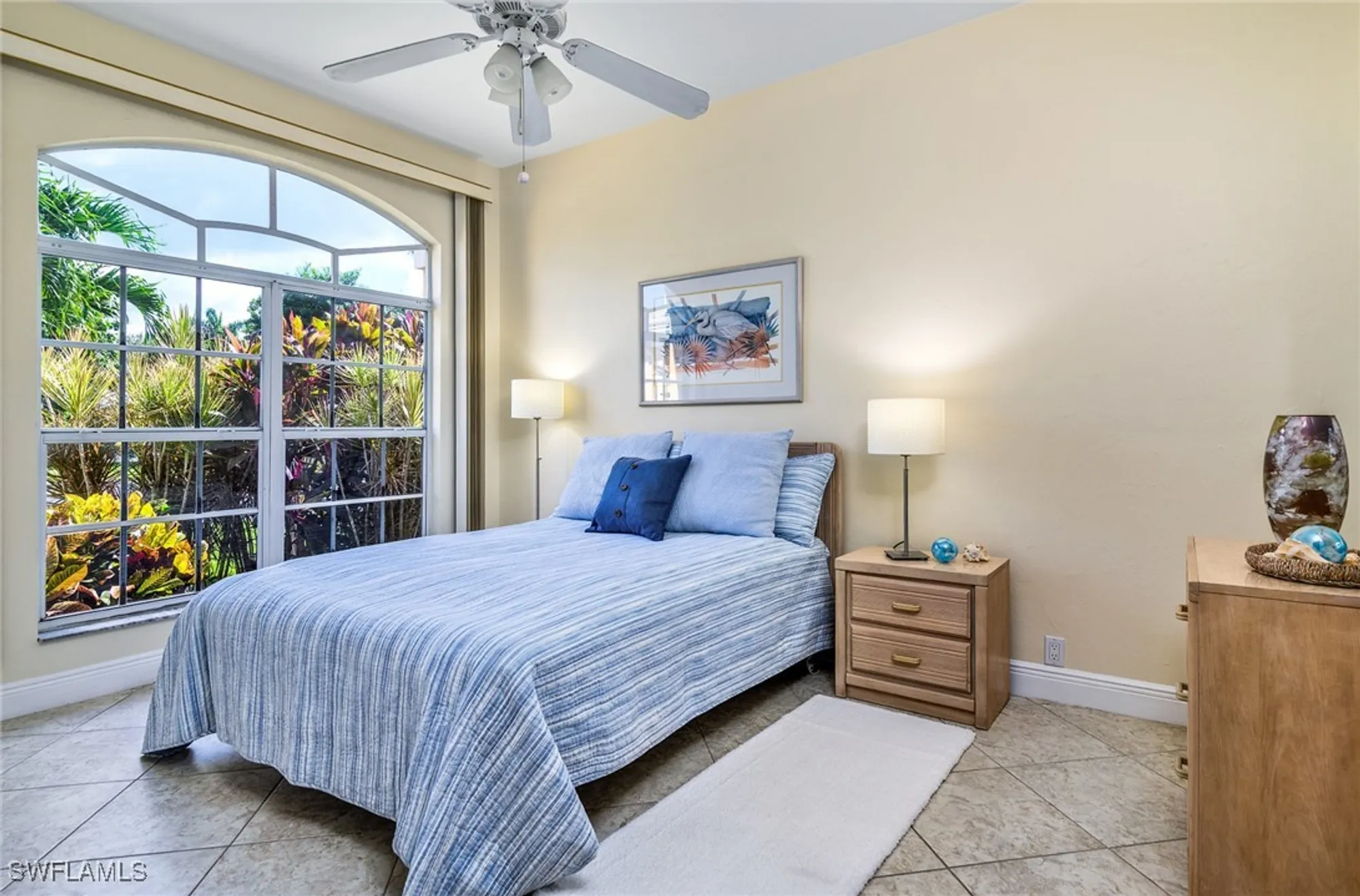 Property Slideshow image 15 of 32 | 66 fountain cir, Naples, FL, 34119