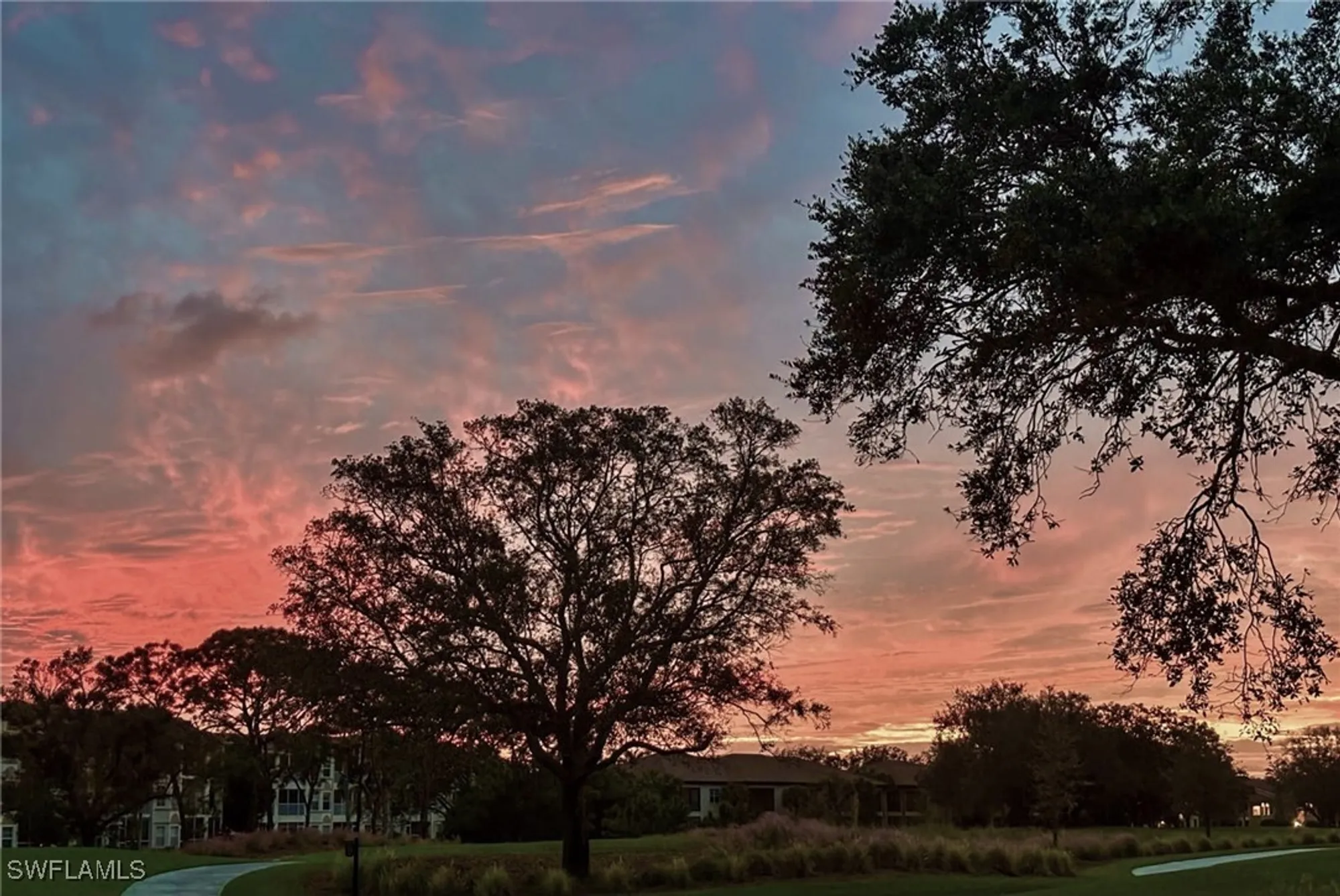 Property Slideshow image 29 of 32 | 66 fountain cir, Naples, FL, 34119