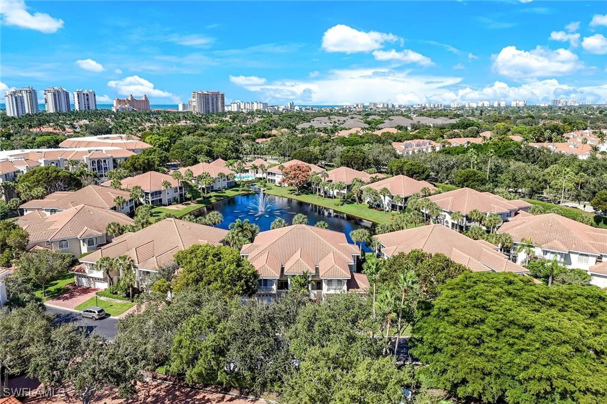 Property Slideshow image 32 of 37 | 8453 abbington cir # 8, Naples, FL, 34108