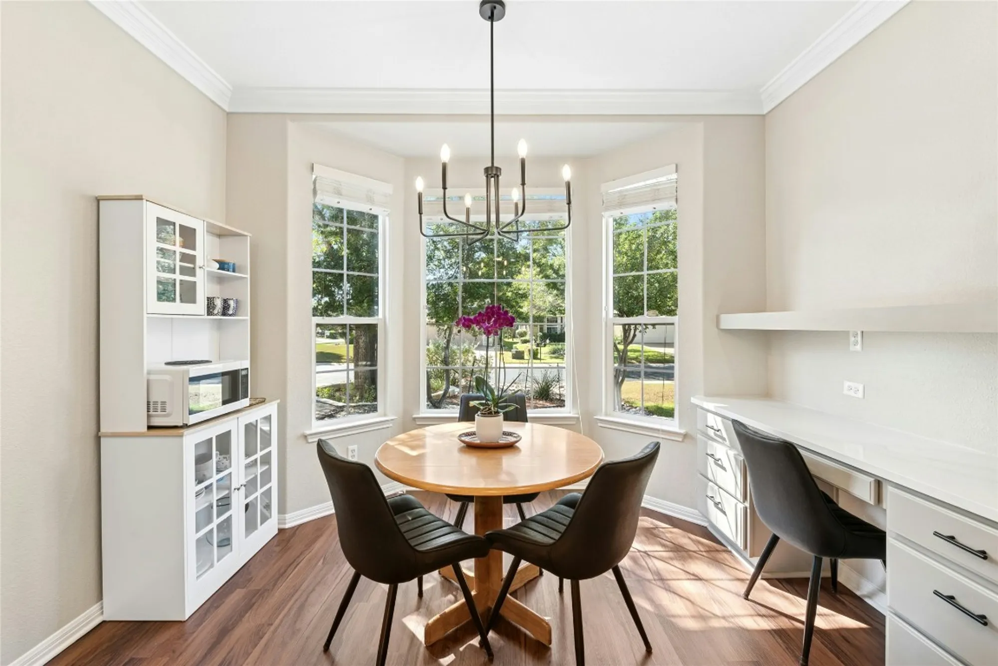 Property Slideshow image 15 of 40 | 110 harness ln, Georgetown, TX, 78633