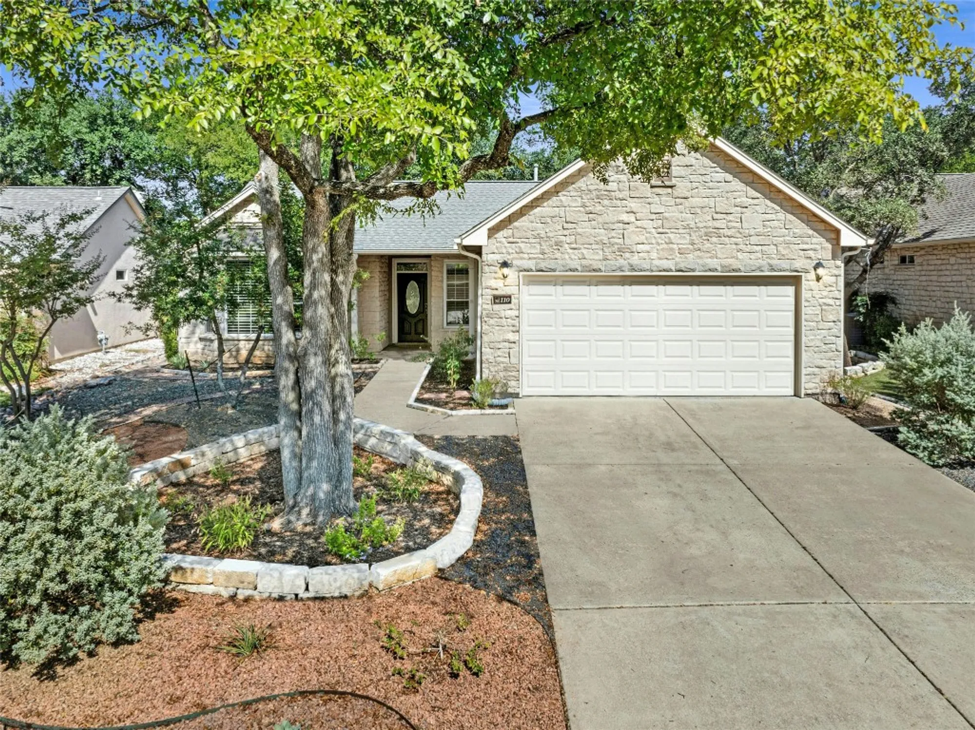 Property Slideshow image 2 of 40 | 110 harness ln, Georgetown, TX, 78633