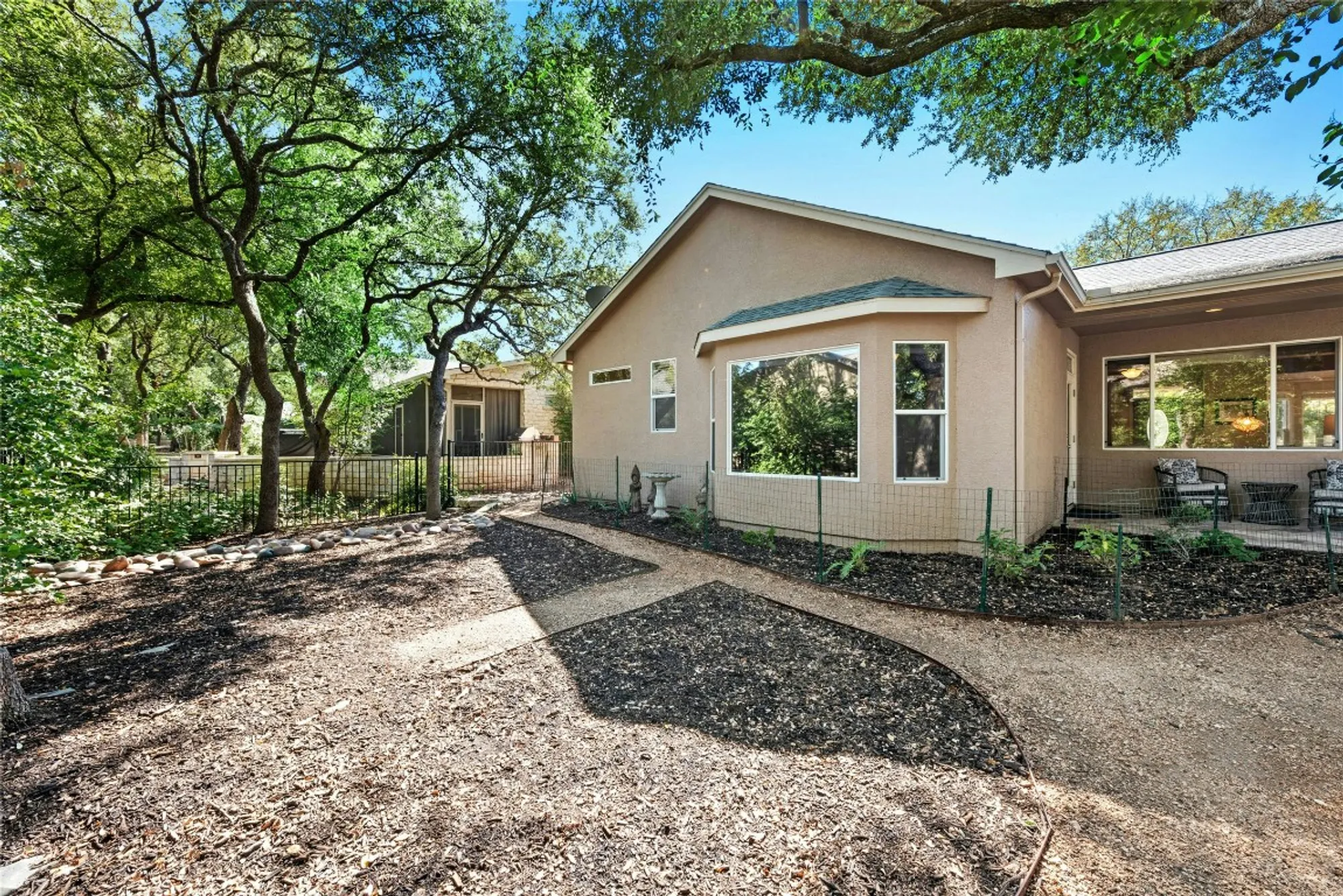 Property Slideshow image 30 of 40 | 110 harness ln, Georgetown, TX, 78633