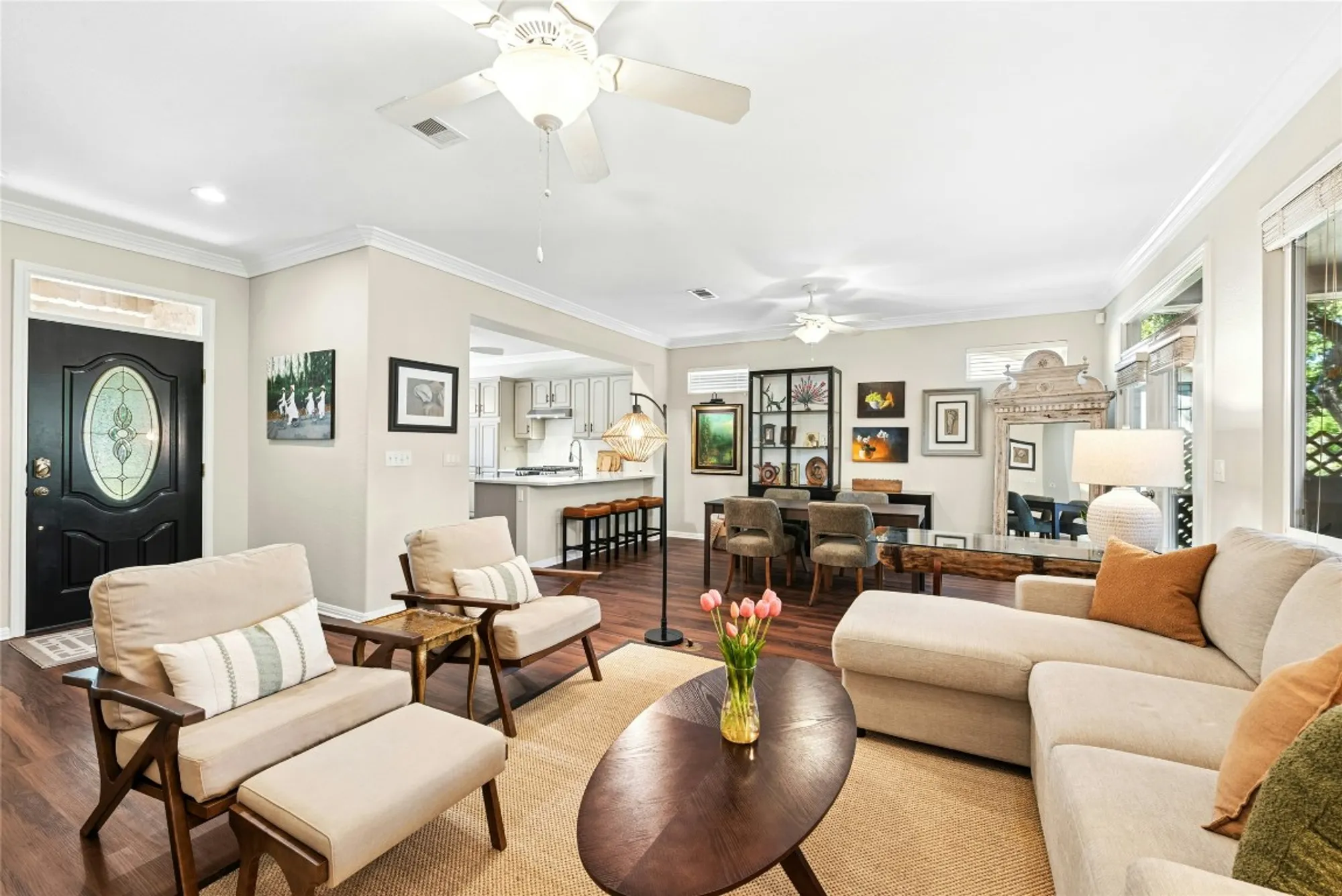 Property Slideshow image 4 of 40 | 110 harness ln, Georgetown, TX, 78633