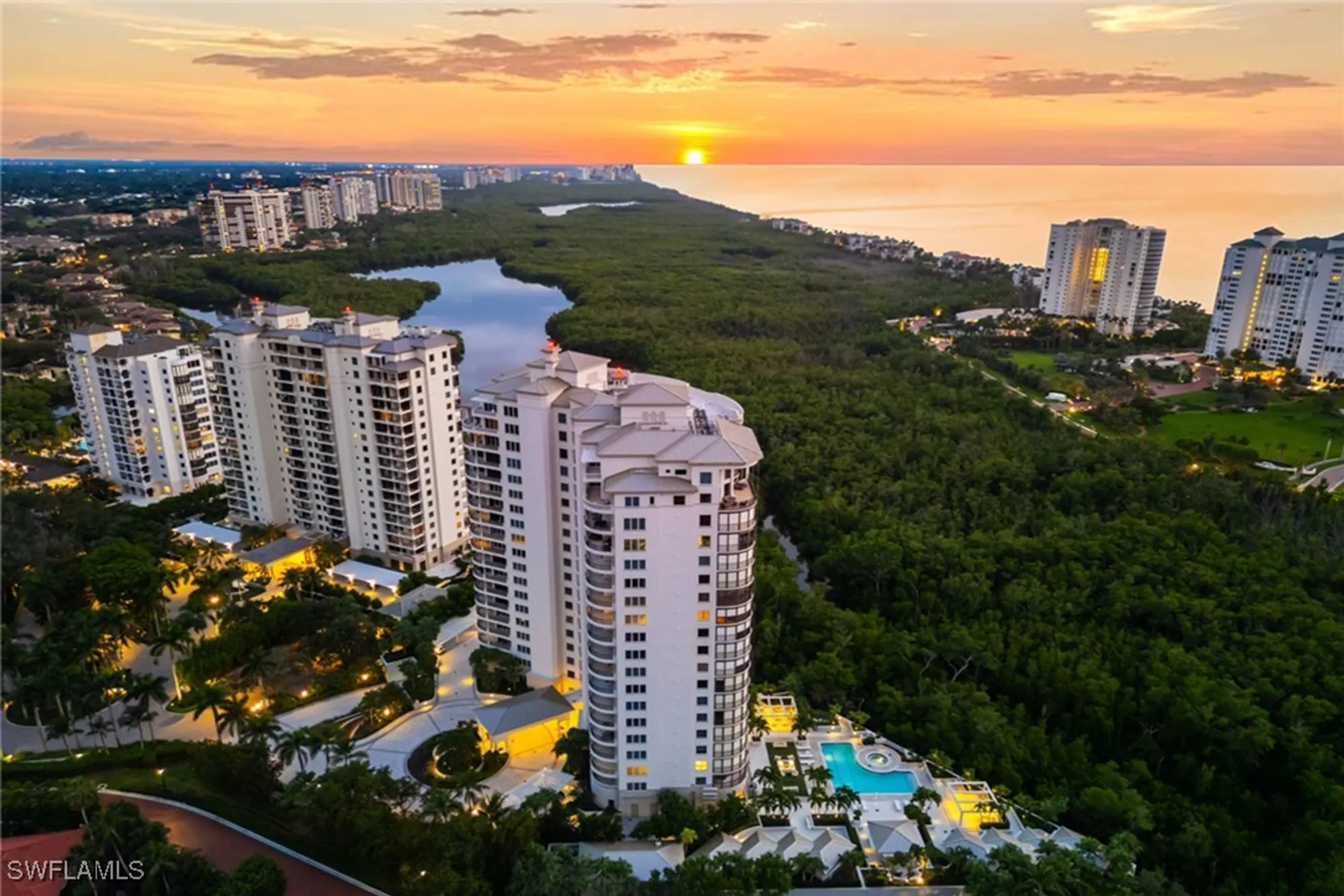 Property Slideshow image 25 of 31 | 8930 bay colony dr apt 303, Naples, FL, 34108