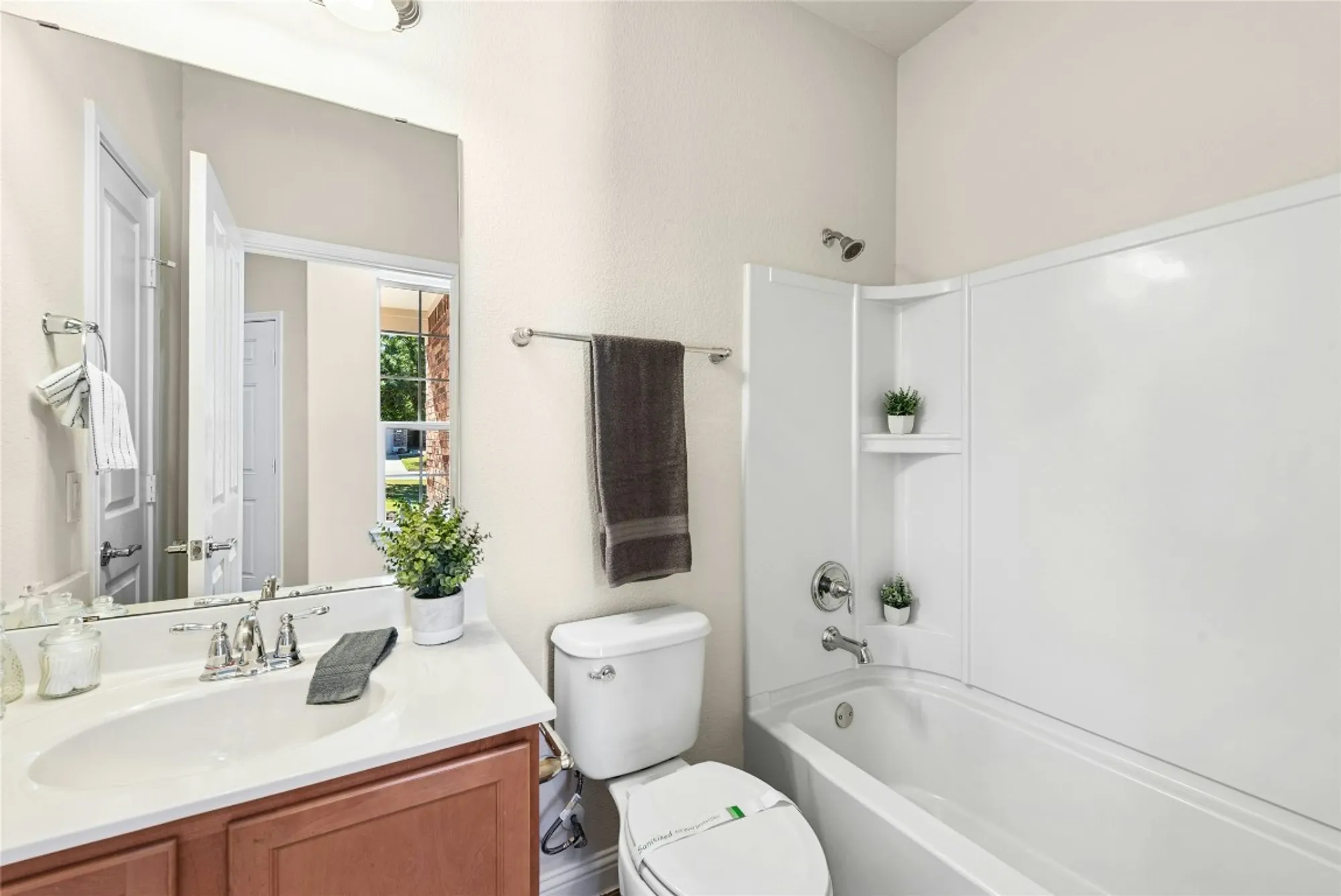 Property Slideshow image 26 of 35 | 914 dome peak ln, Georgetown, TX, 78633