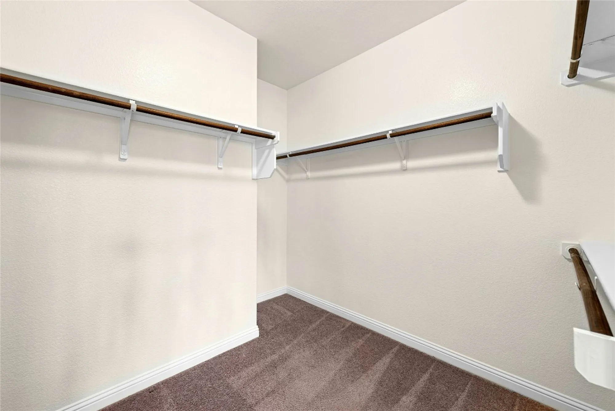 Property Slideshow image 23 of 35 | 914 dome peak ln, Georgetown, TX, 78633